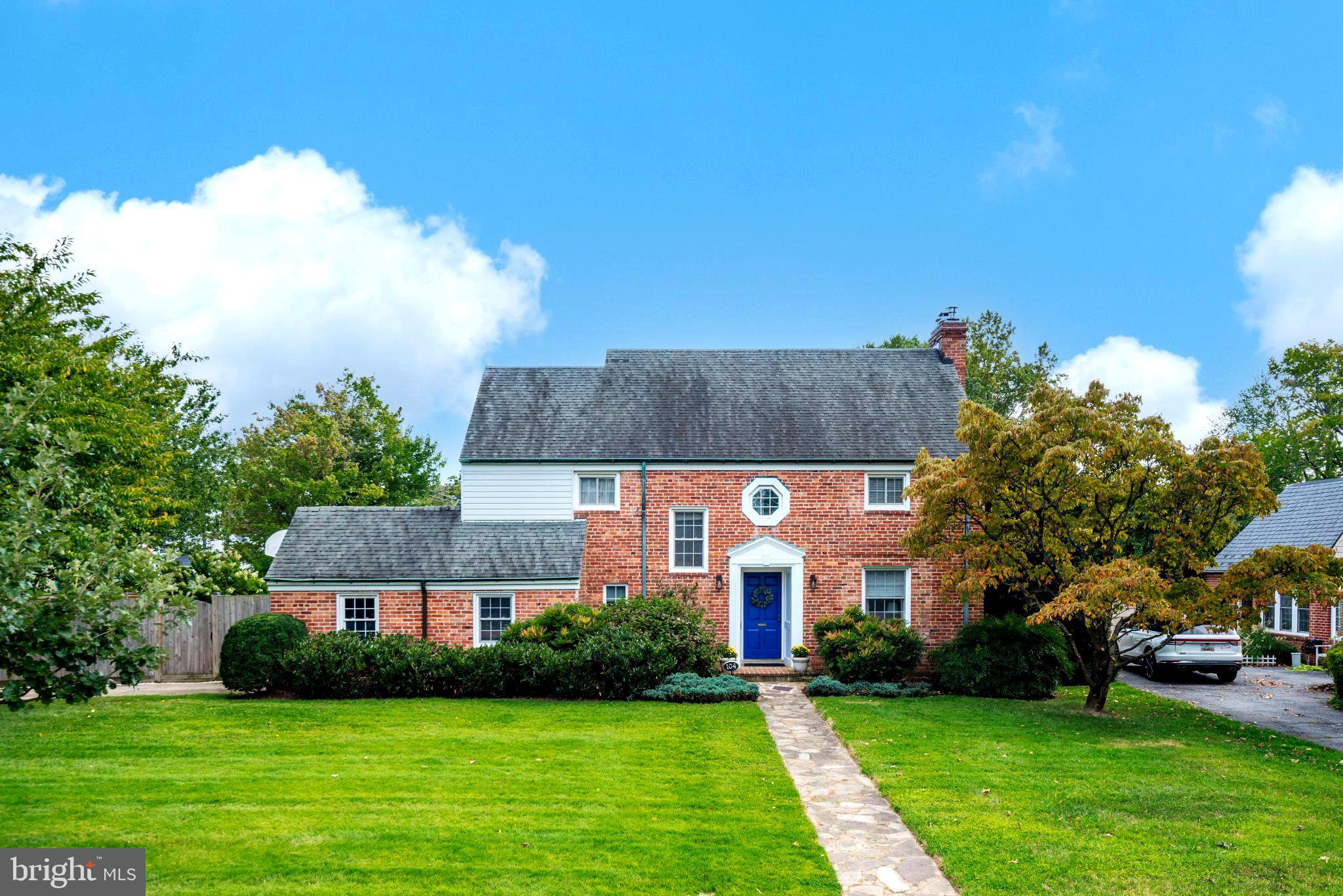 104 WILLIAMSBURG DRIVE