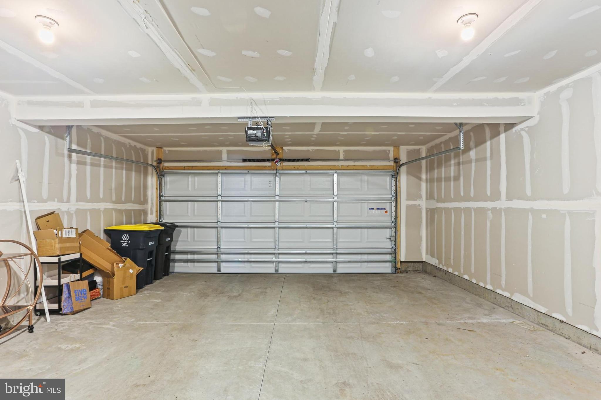 AMBER RIDGE - Residential Lease