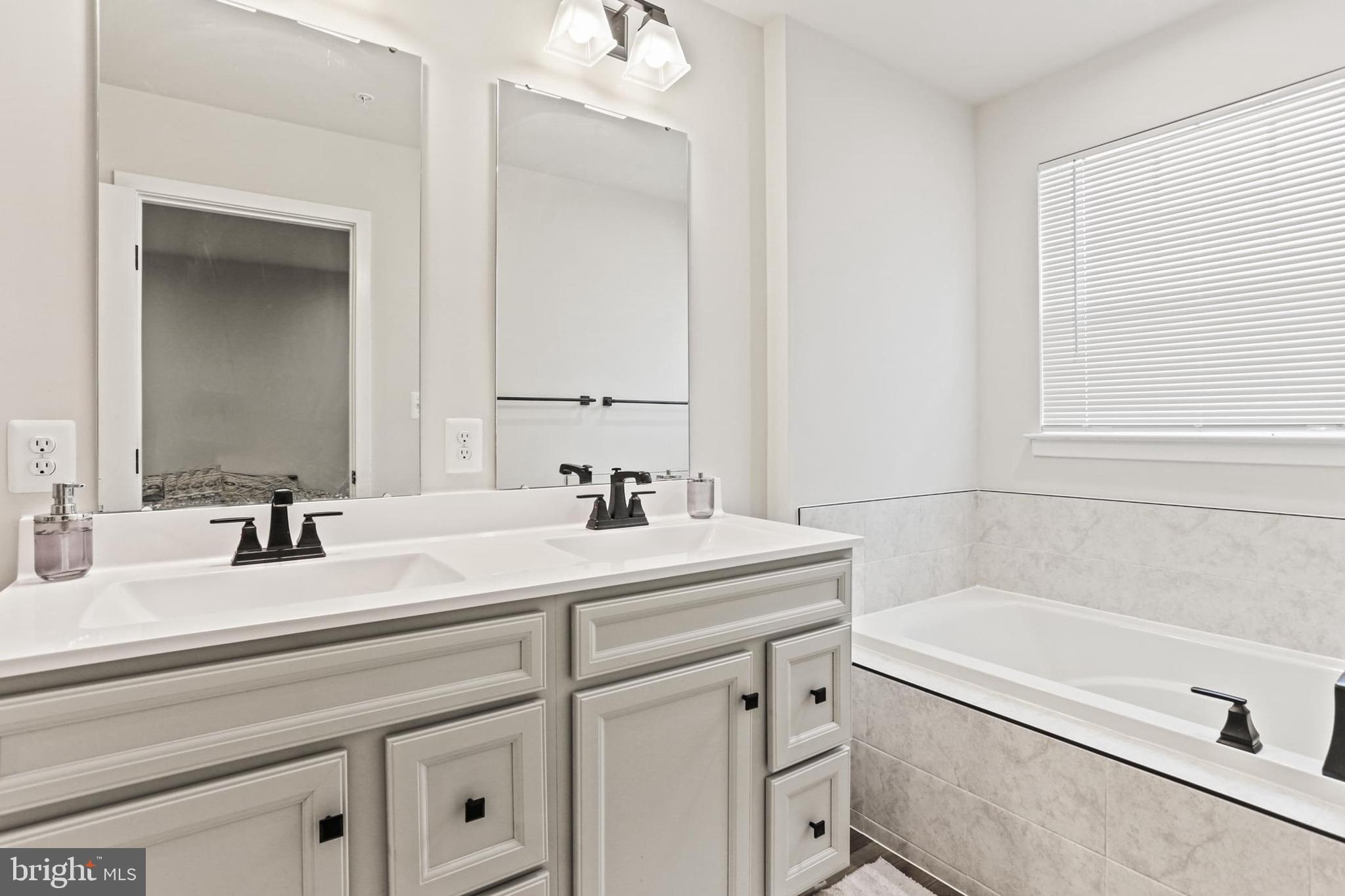 AMBER RIDGE - Residential Lease