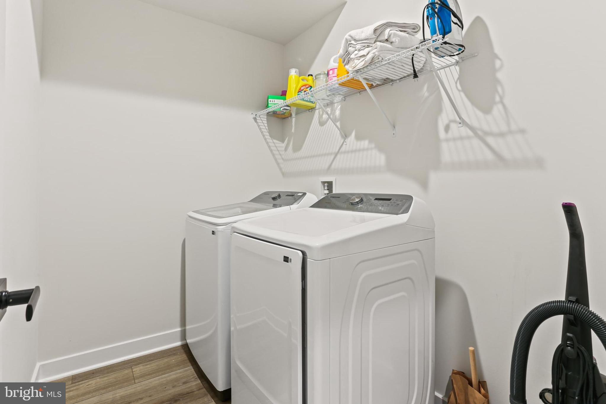 AMBER RIDGE - Residential Lease