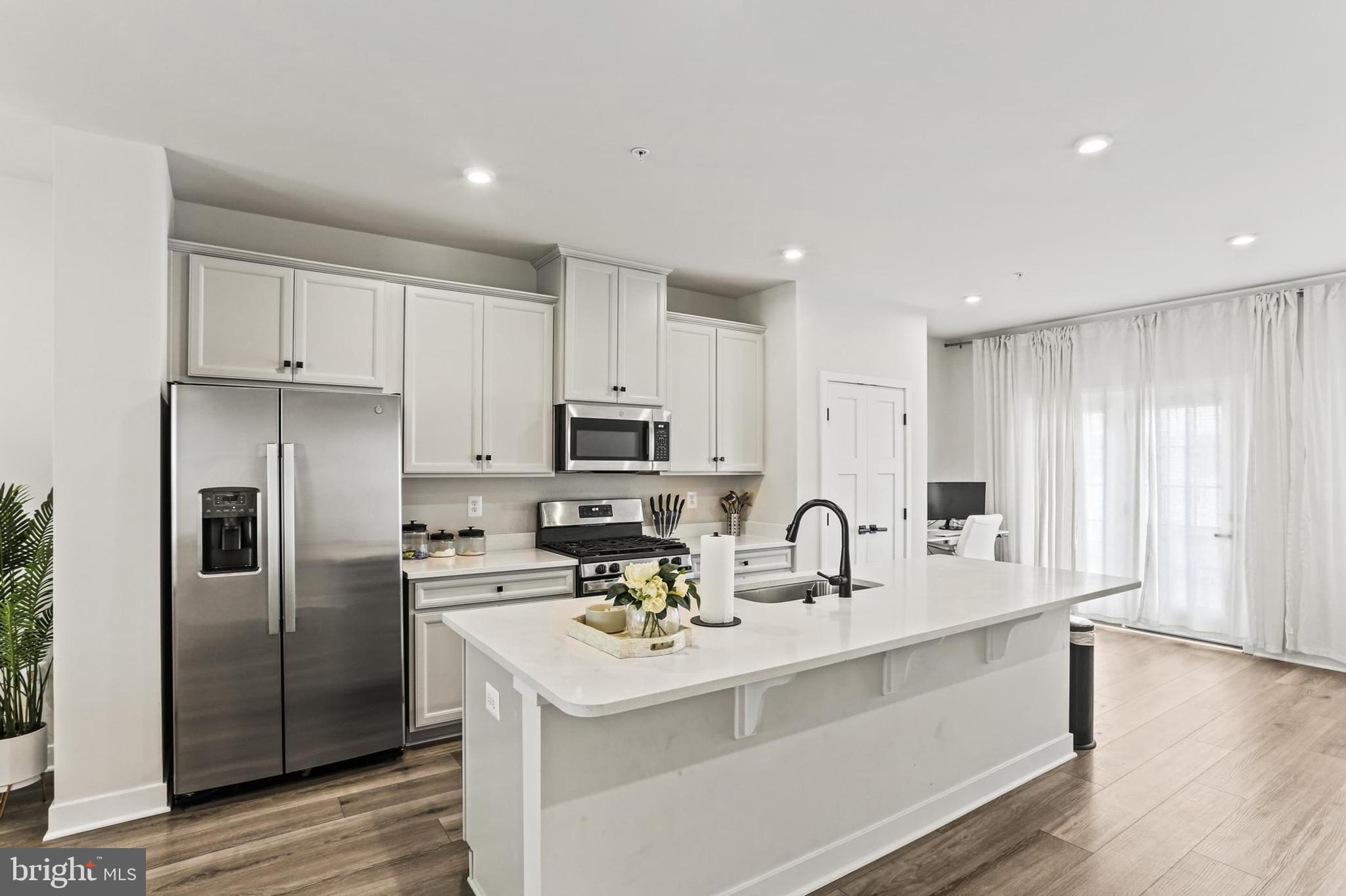 AMBER RIDGE - Residential Lease