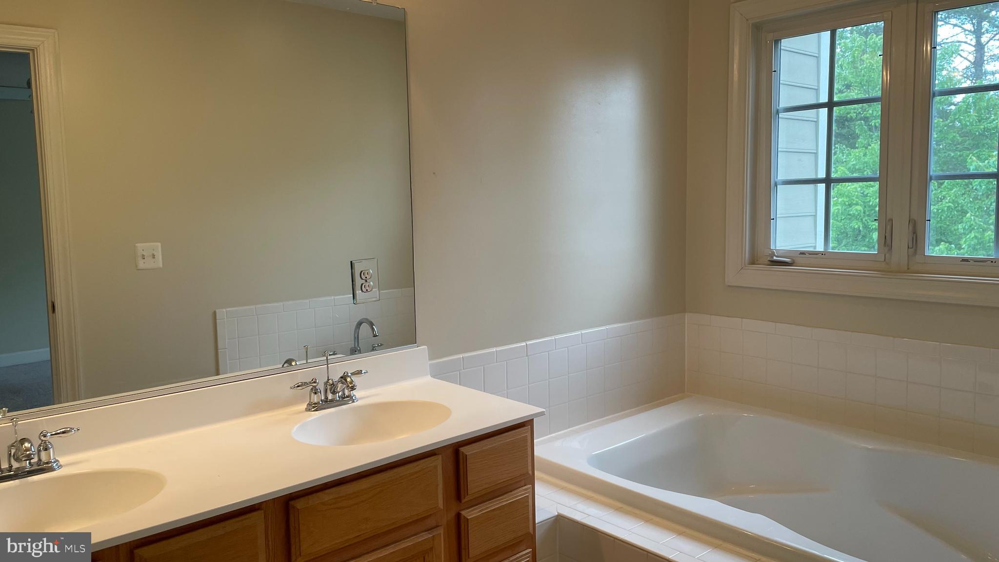 PRESERVE AT SMITH RUN - Residential Lease