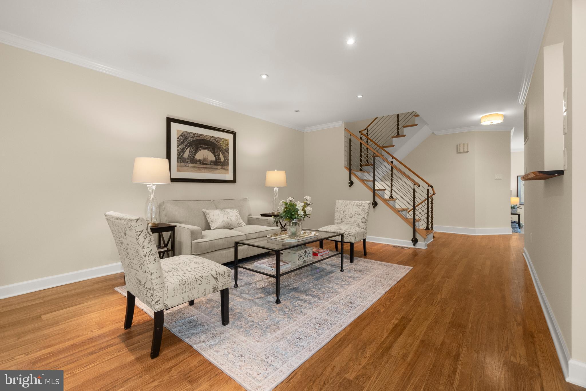 LANDMARK MEWS - Residential Lease