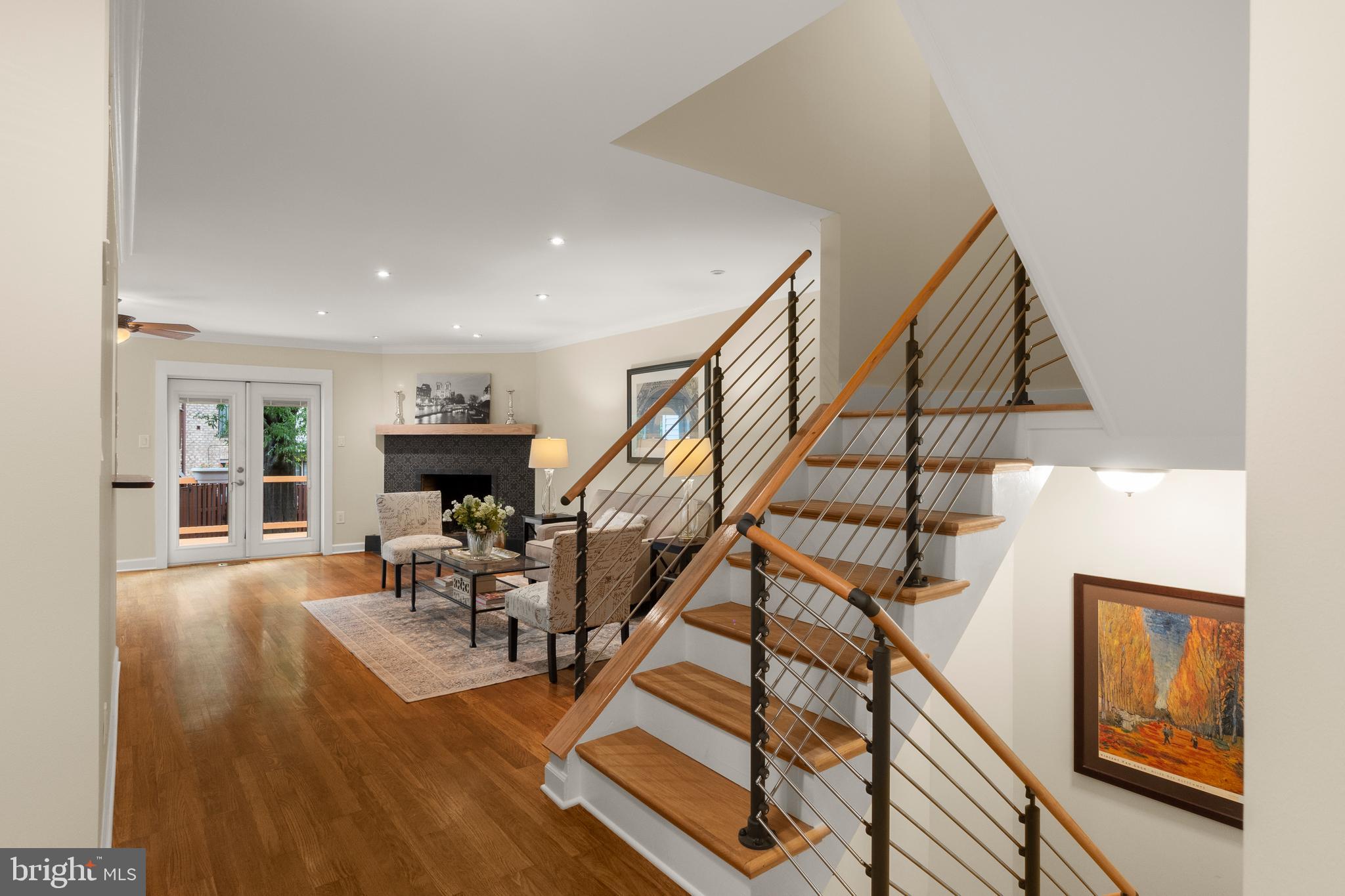 LANDMARK MEWS - Residential Lease