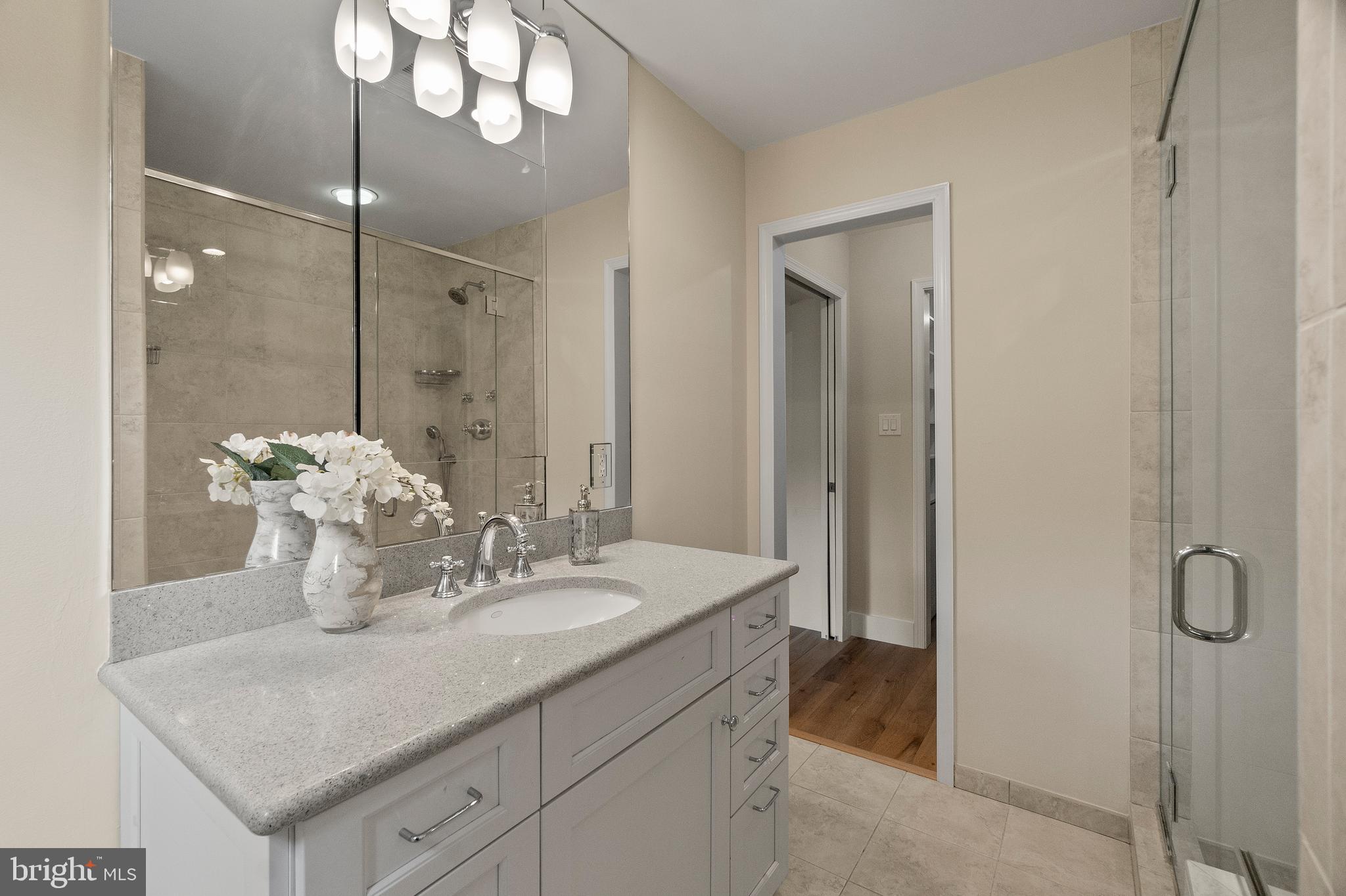 LANDMARK MEWS - Residential Lease