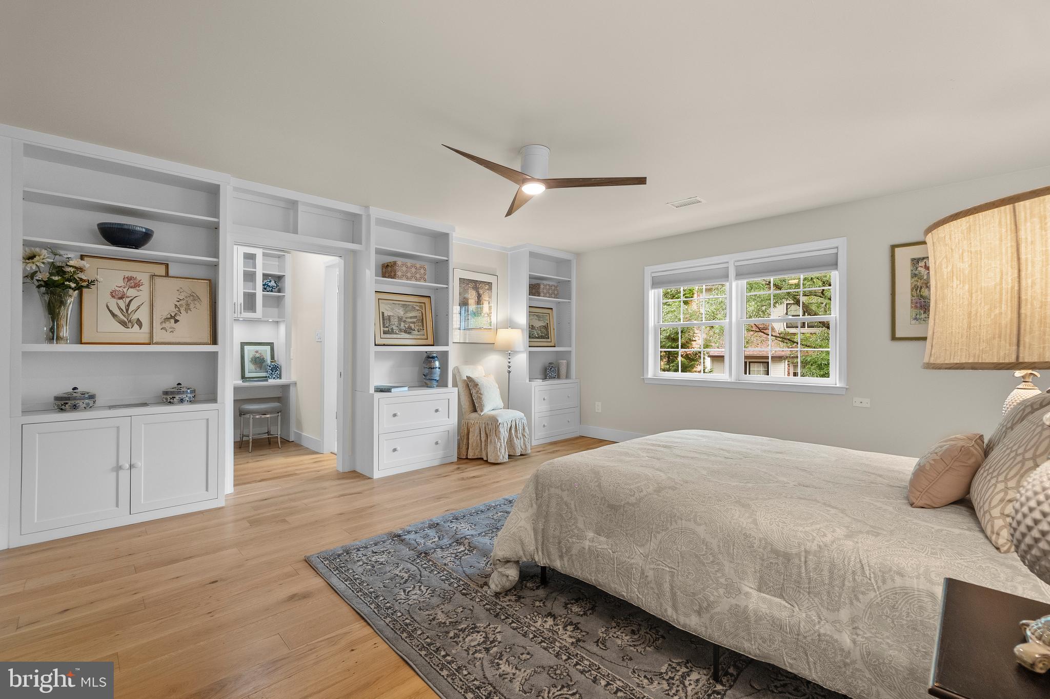 LANDMARK MEWS - Residential Lease