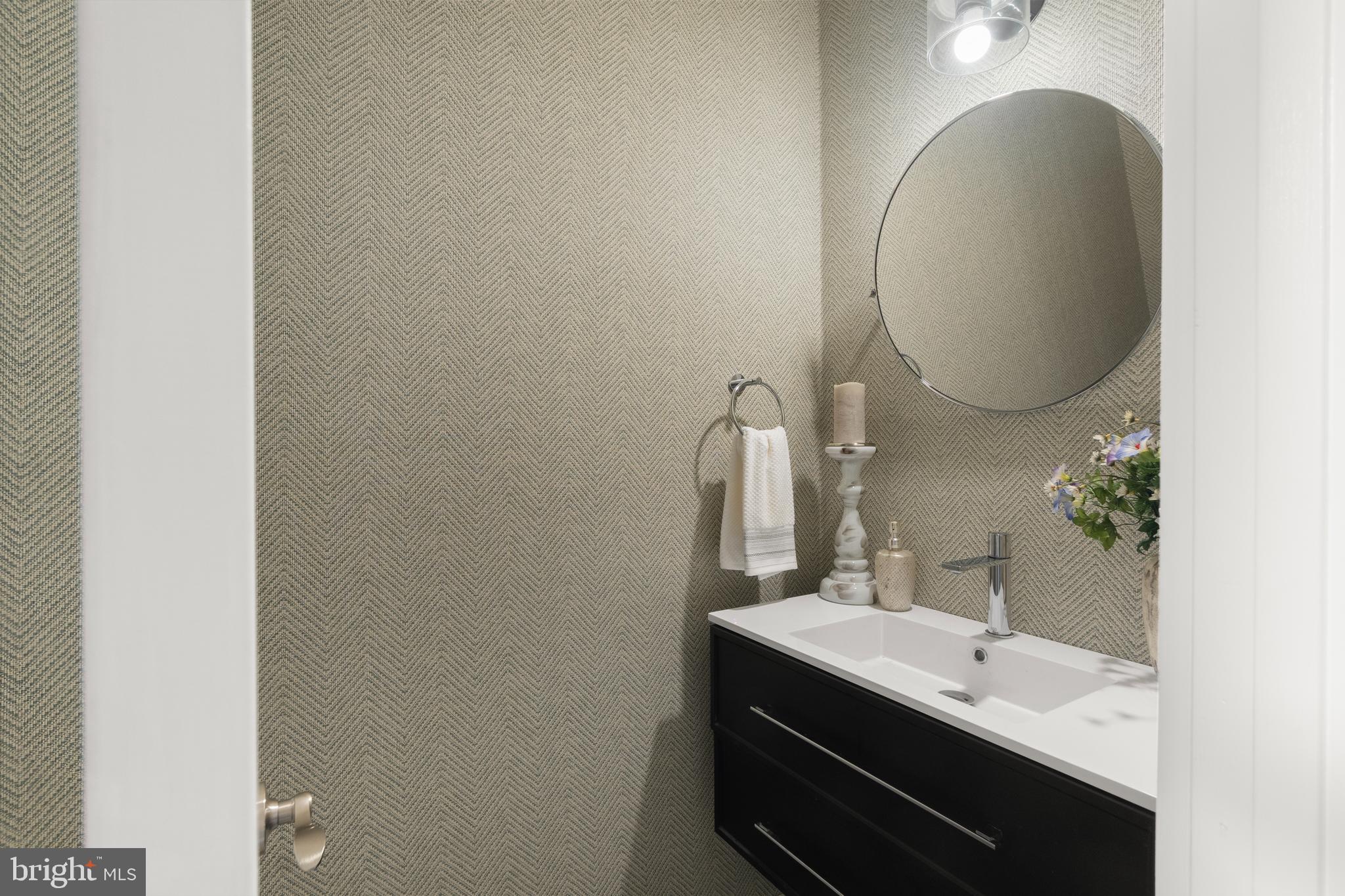 LANDMARK MEWS - Residential Lease