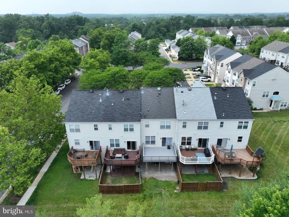 SOUTH RIDING - Residential