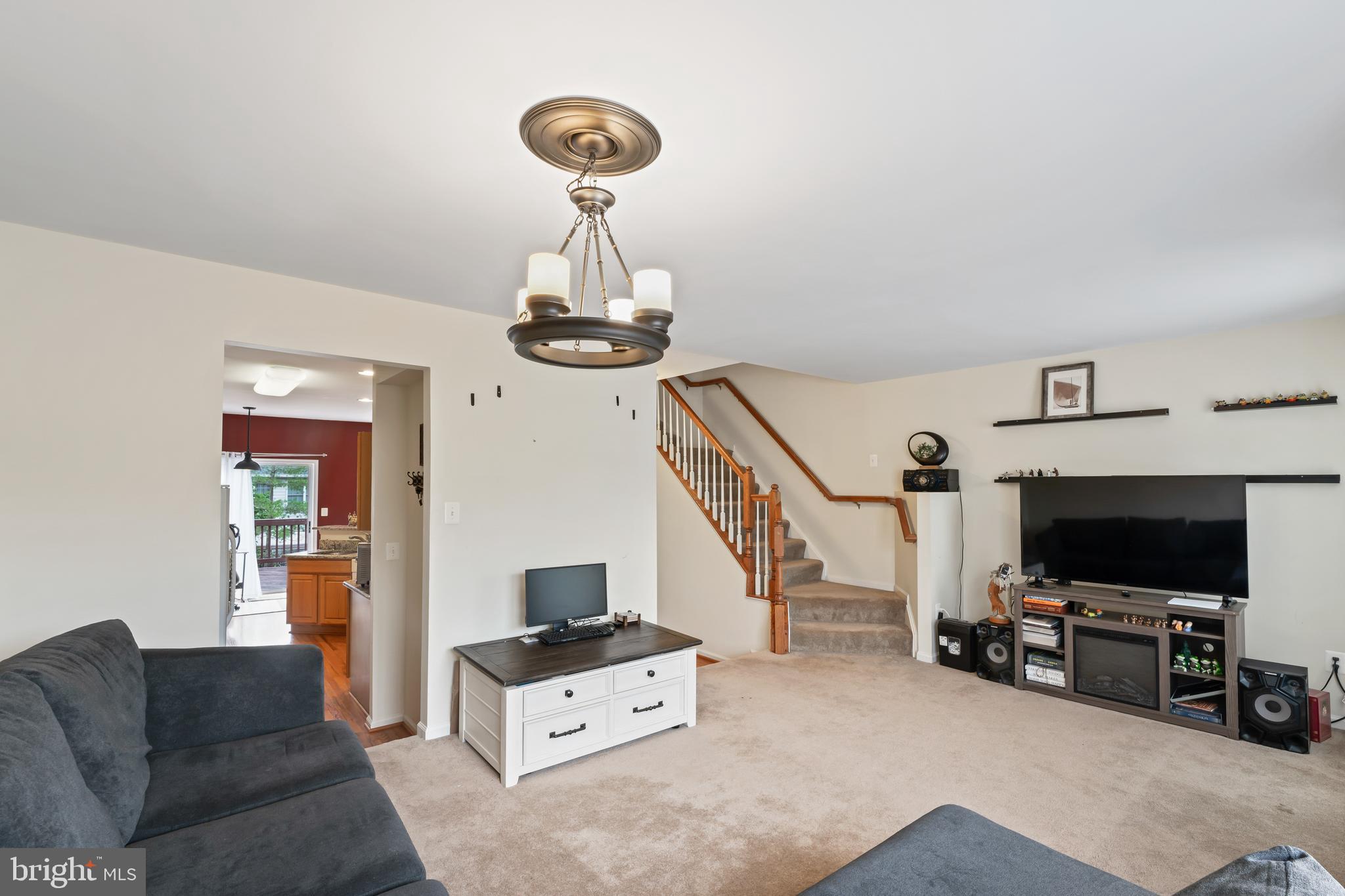 SOUTH RIDING - Residential