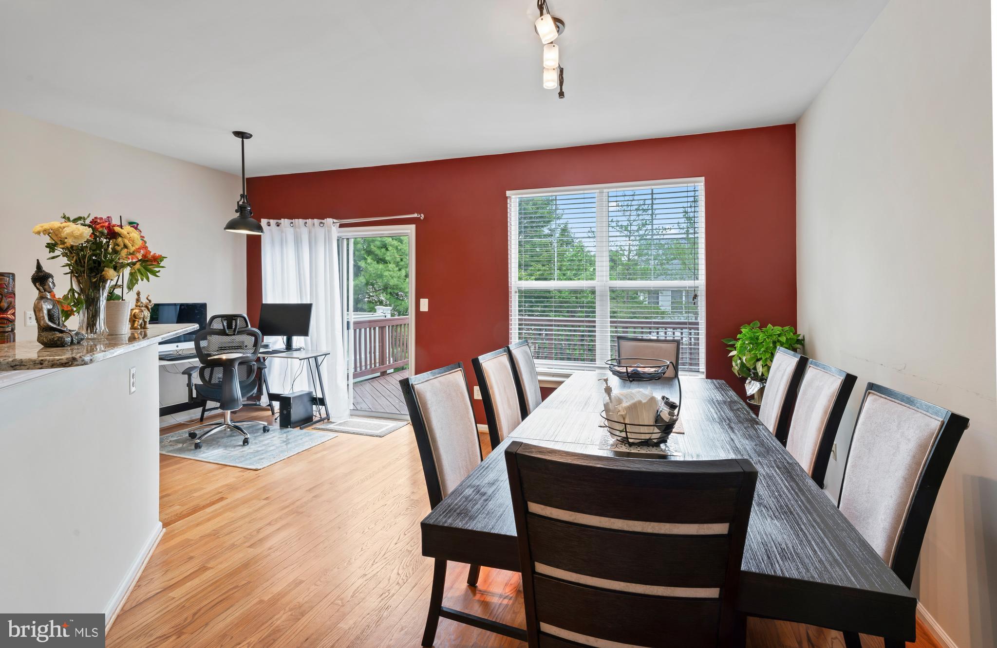 SOUTH RIDING - Residential