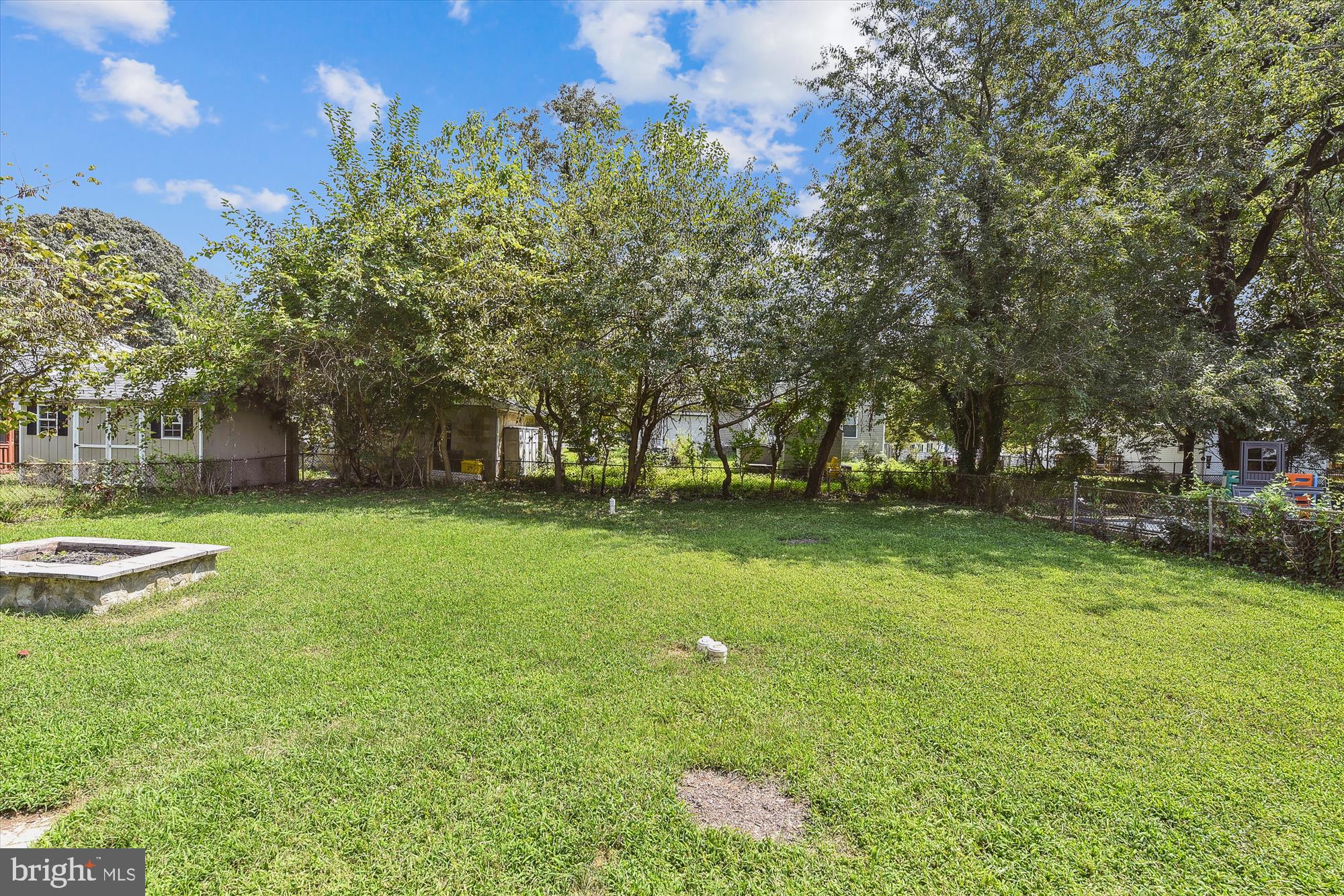 UPPER MAGOTHY BEACH - Residential