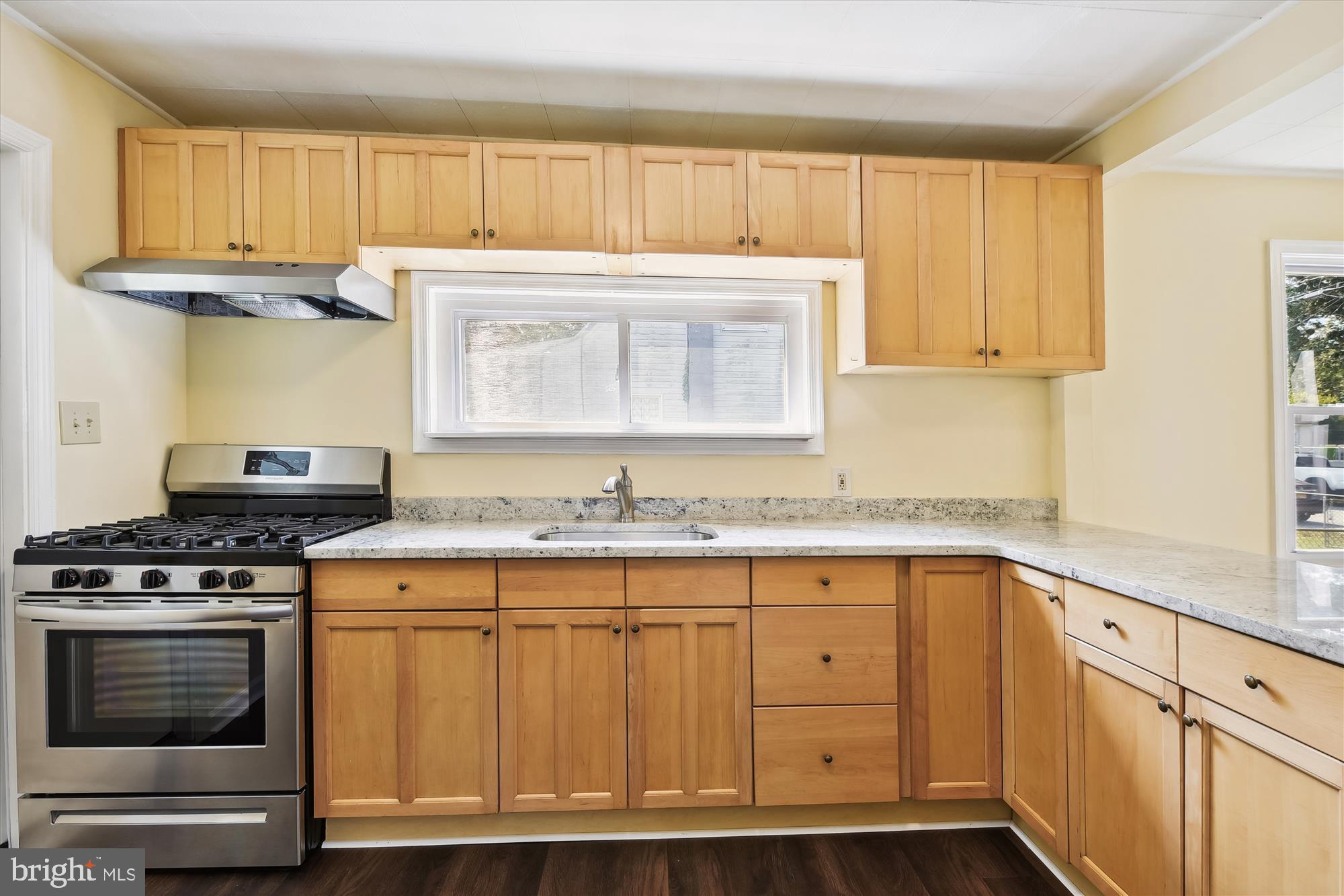 UPPER MAGOTHY BEACH - Residential