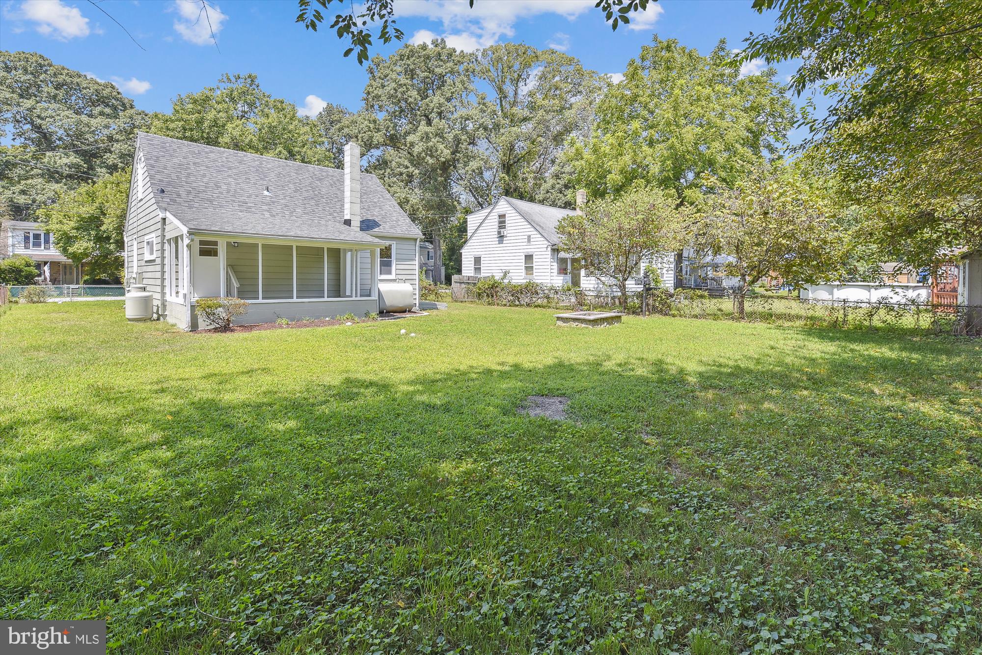 UPPER MAGOTHY BEACH - Residential