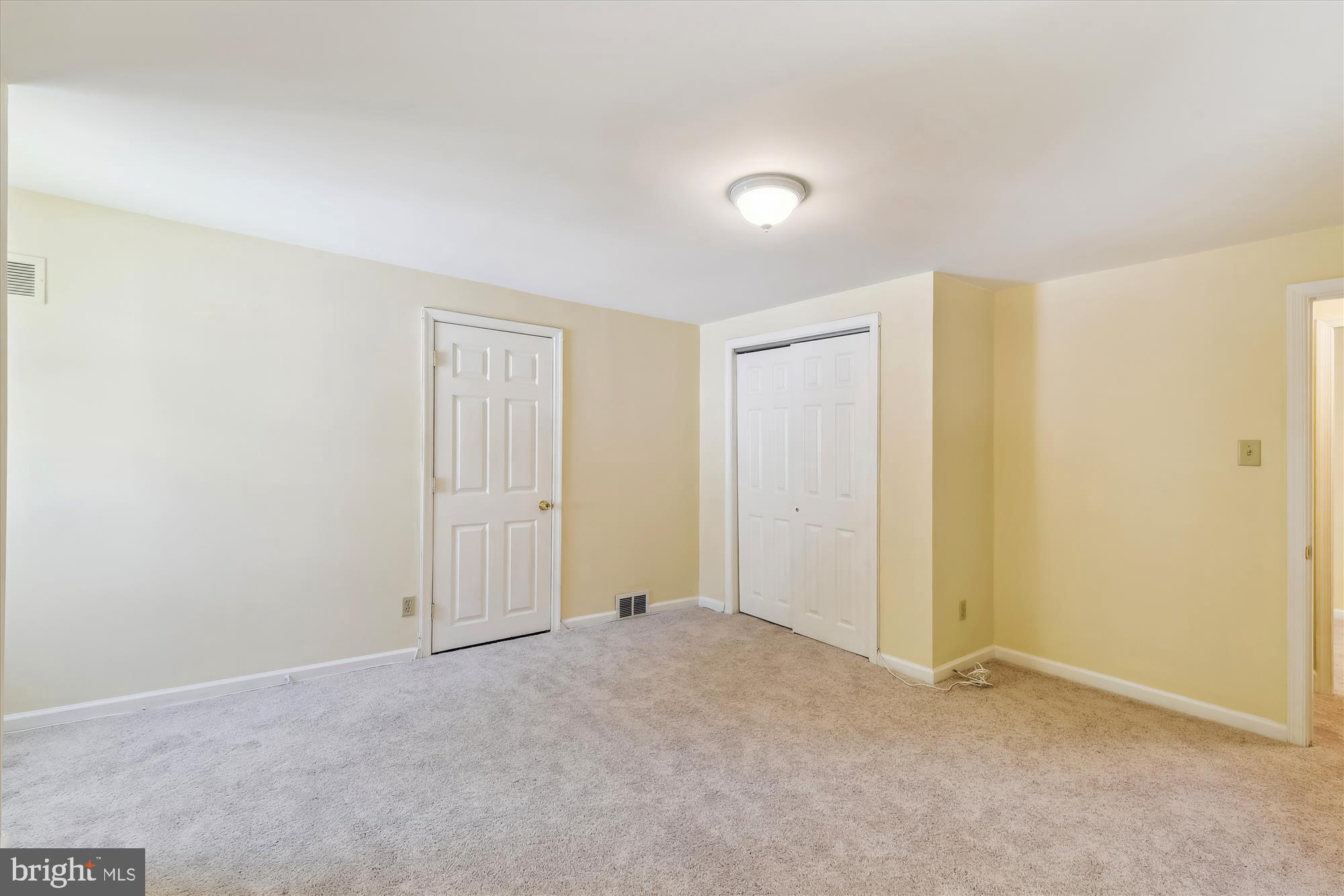 UPPER MAGOTHY BEACH - Residential