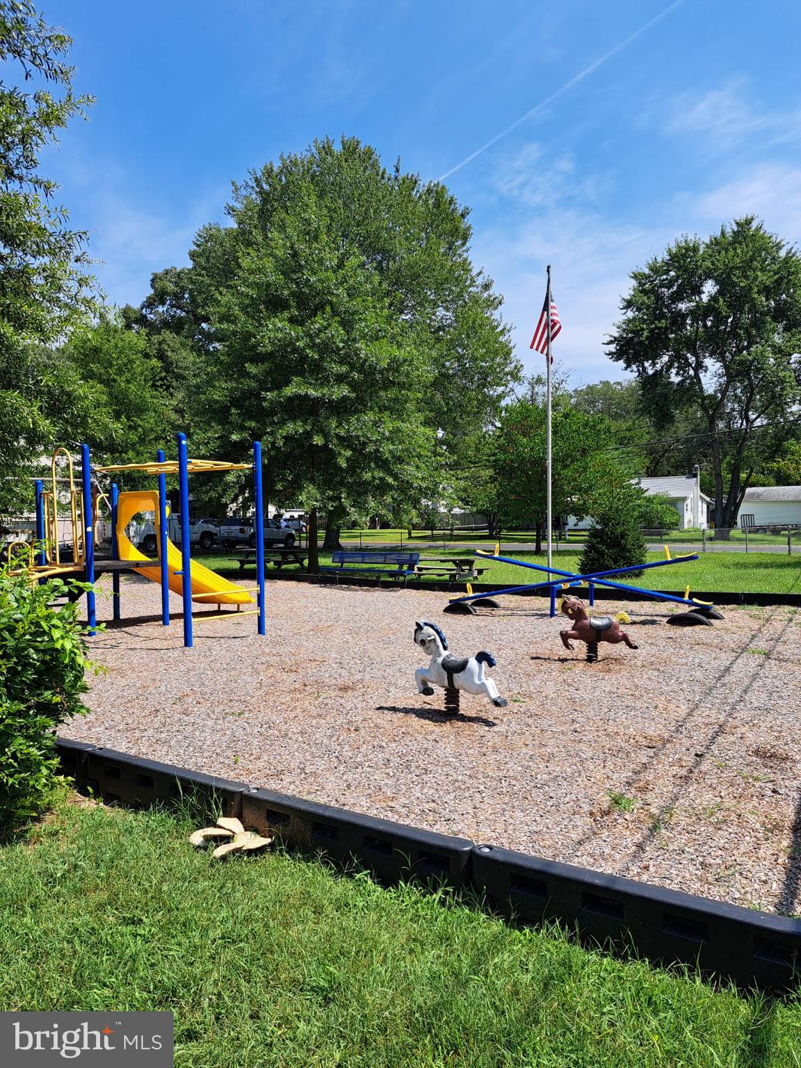 UPPER MAGOTHY BEACH - Residential