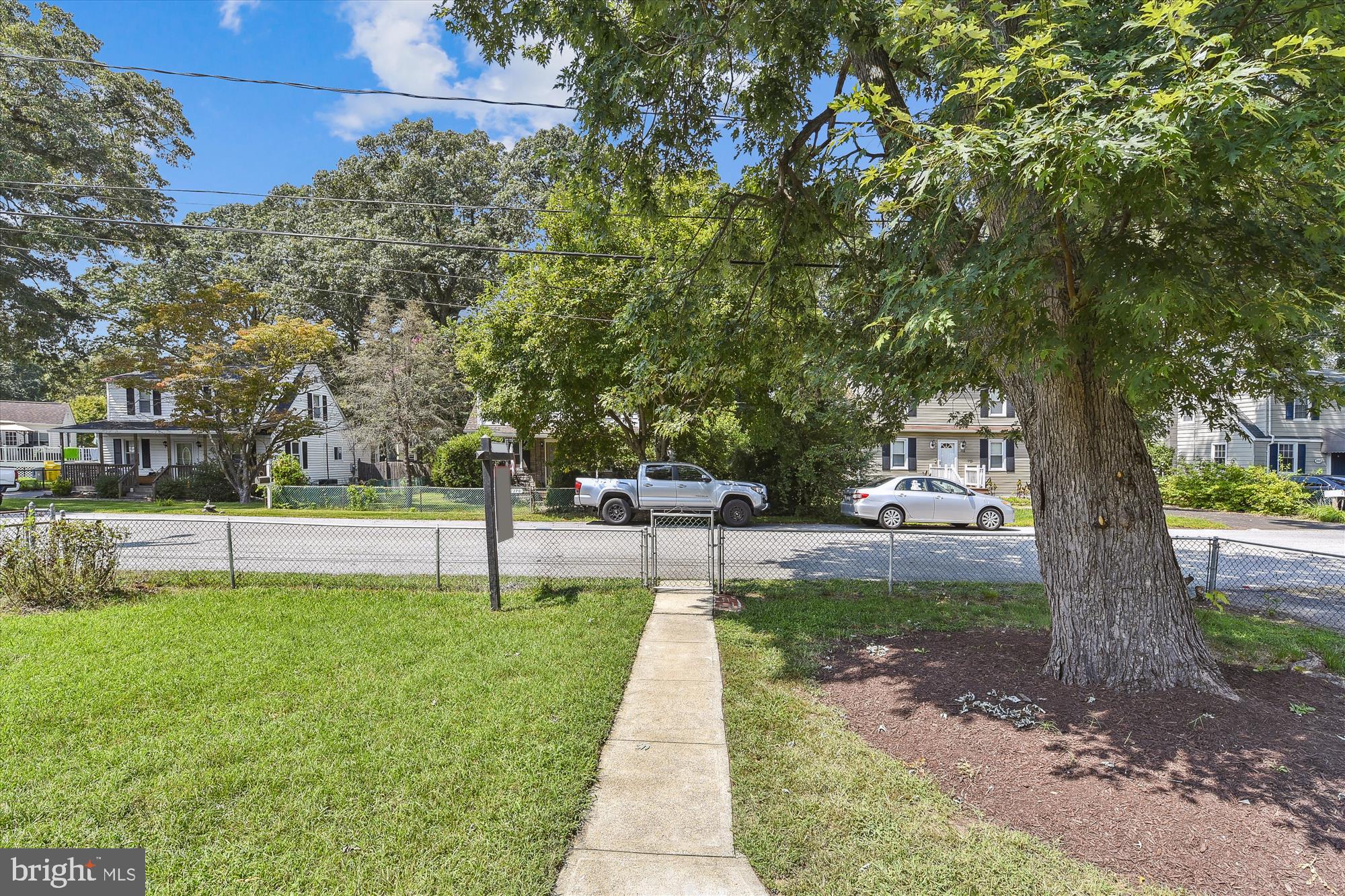 UPPER MAGOTHY BEACH - Residential