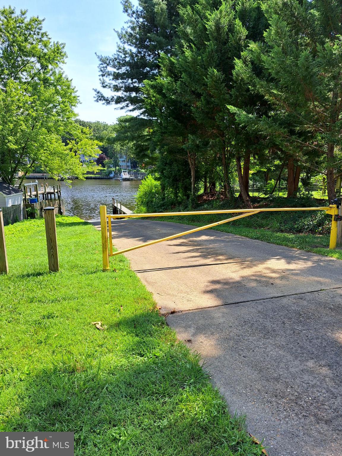 UPPER MAGOTHY BEACH - Residential