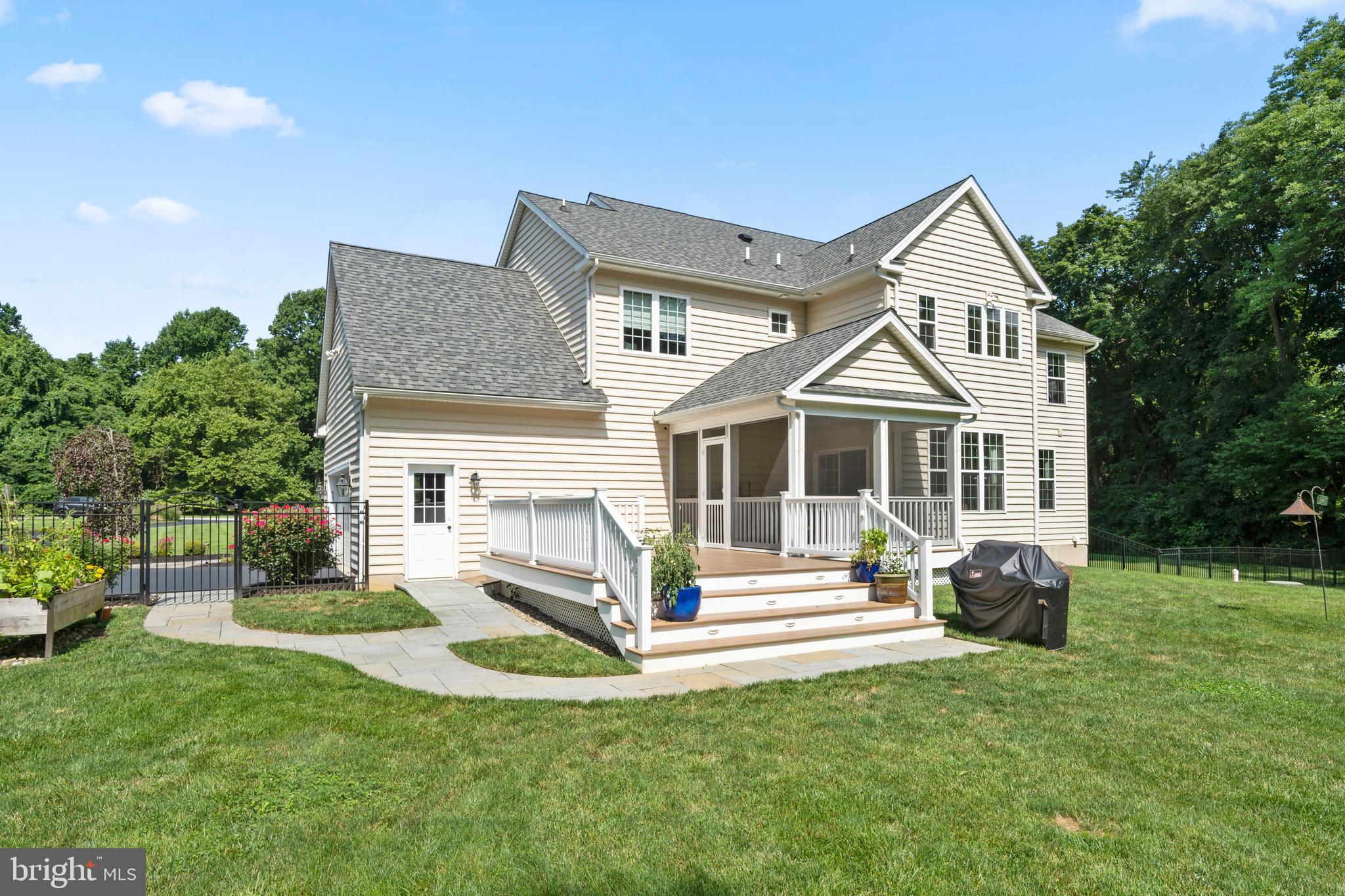 PHEASANT RUN - Residential