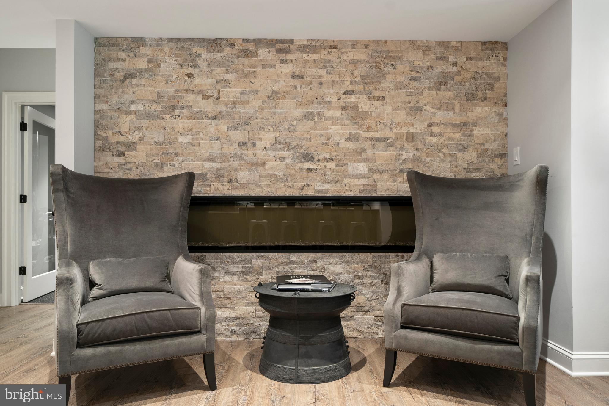 PHEASANT RUN - Residential