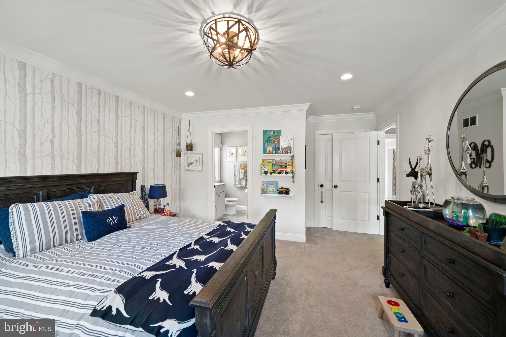 PHEASANT RUN - Residential