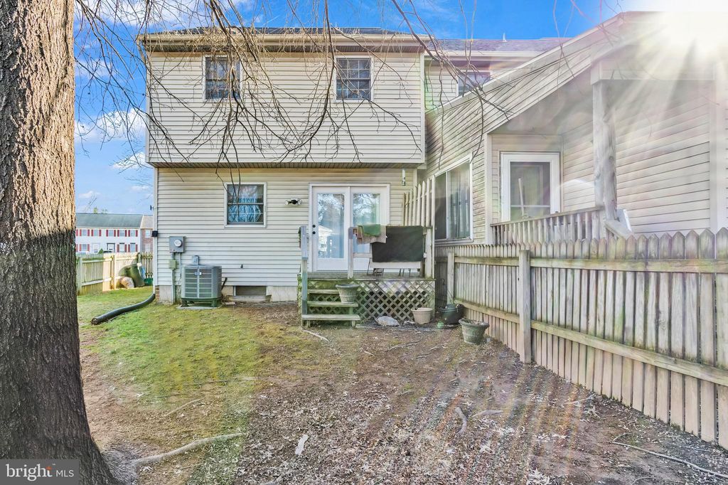 Photo of 58 CRANFIELD CT, ELIZABETHTOWN, PA 17022 (MLS # PALA2031982)