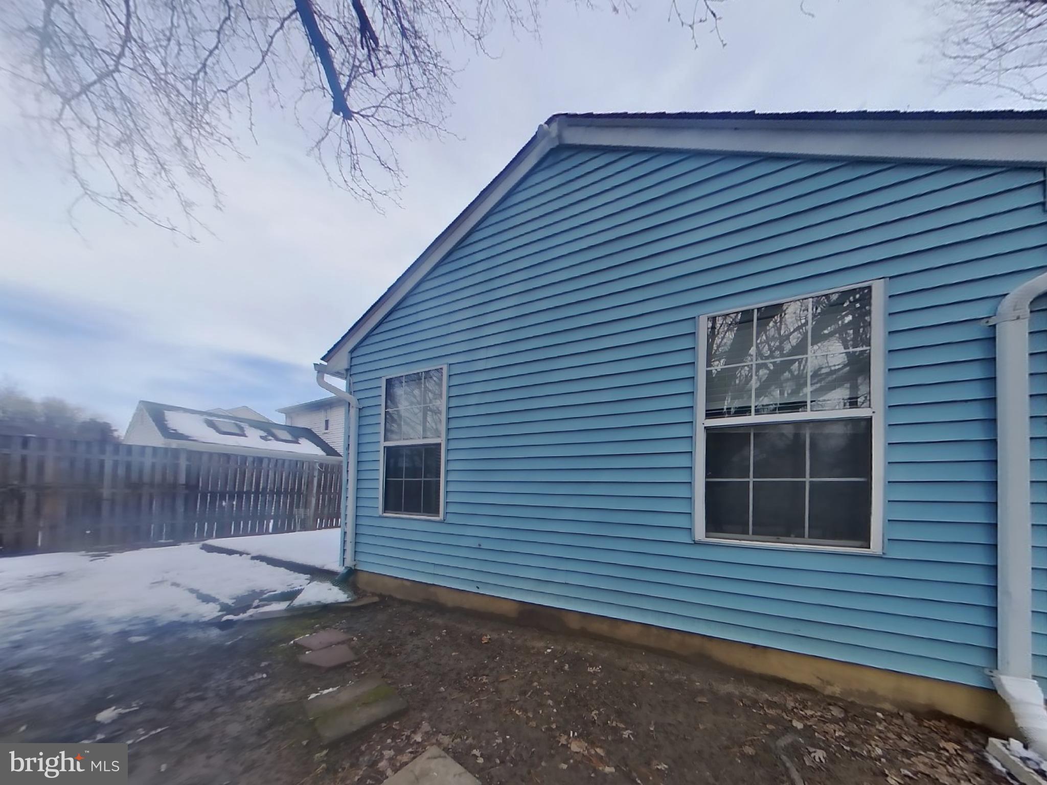 ST CHARLES SUB - LANCASTER - Residential Lease