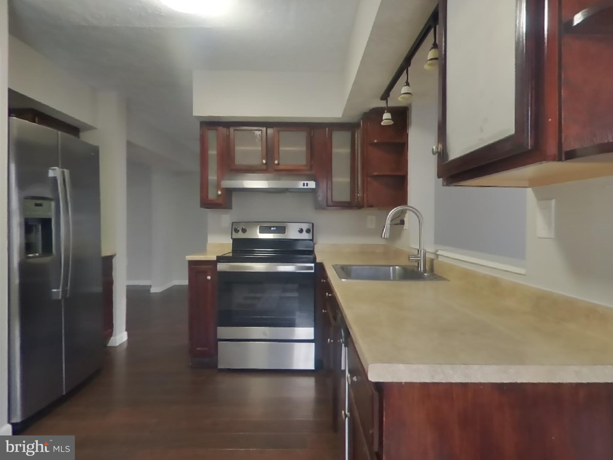 ST CHARLES SUB - LANCASTER - Residential Lease