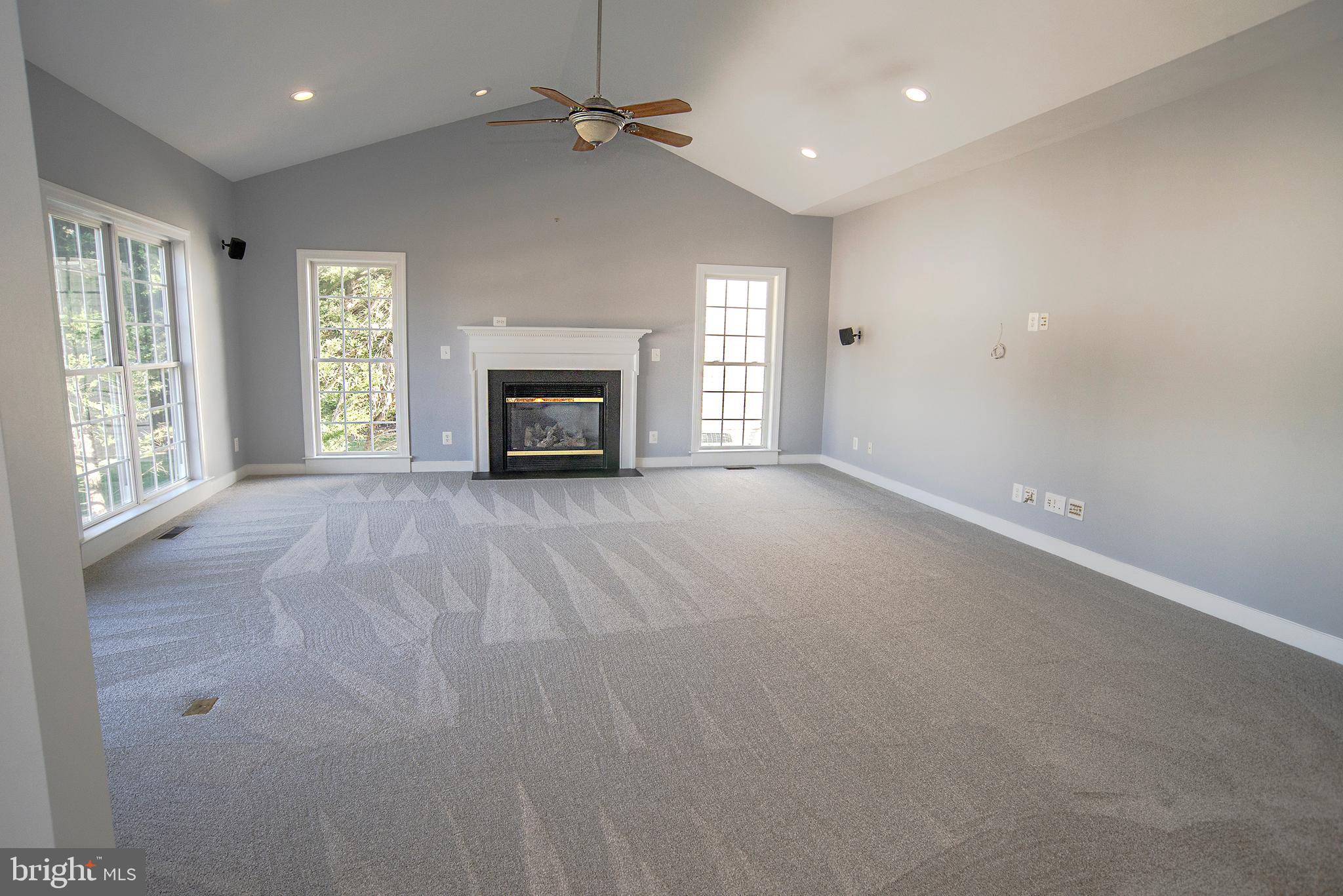 ROYAL OAKS - Residential