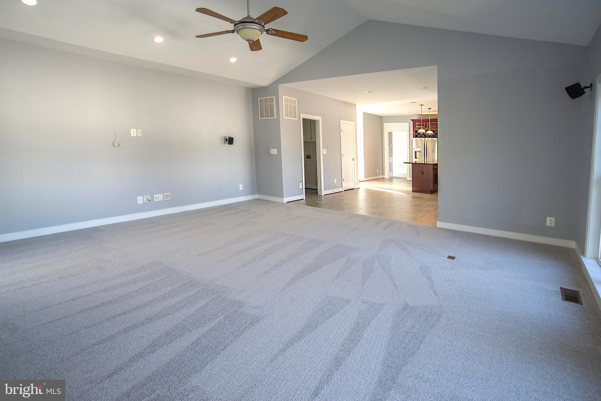 ROYAL OAKS - Residential