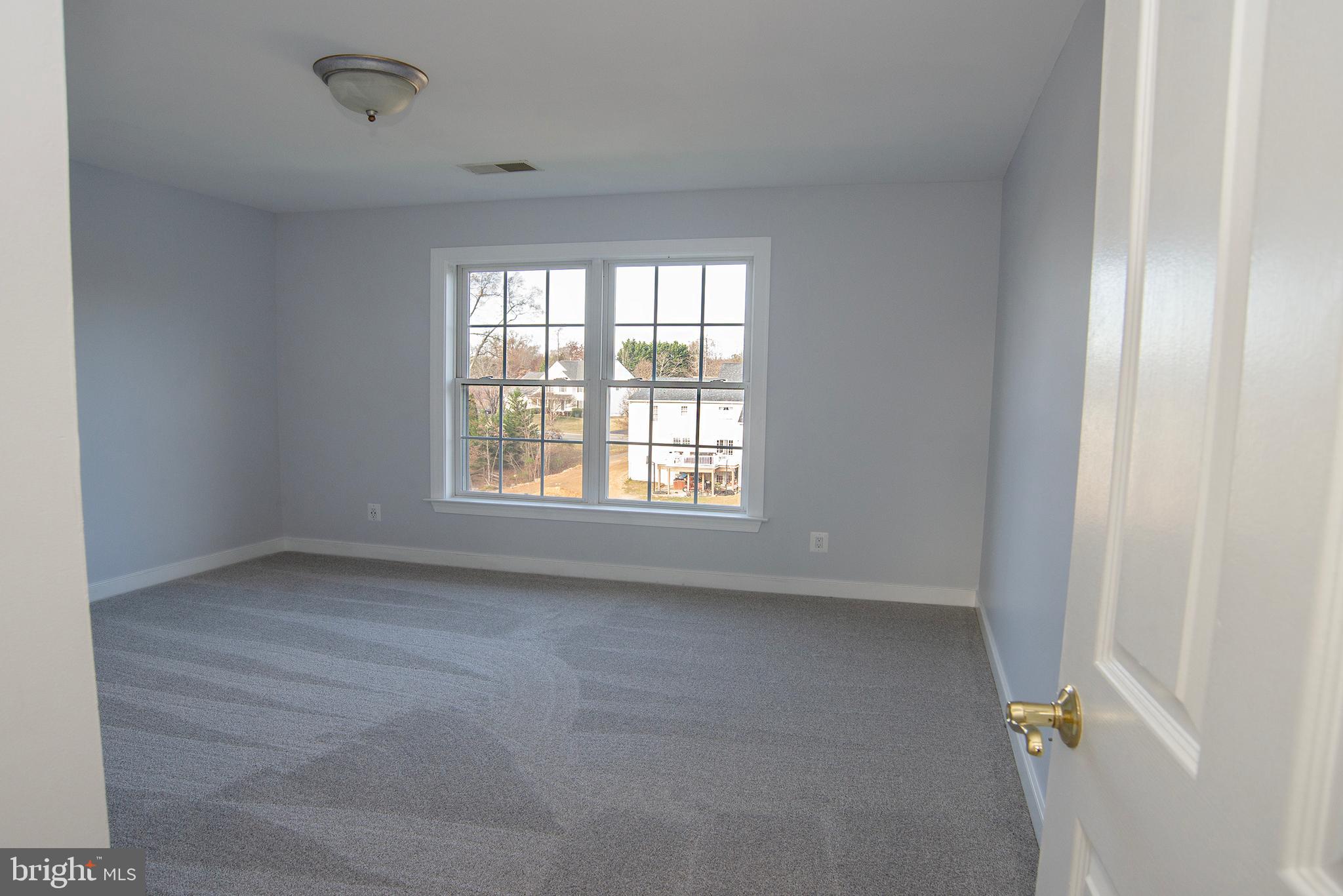 ROYAL OAKS - Residential