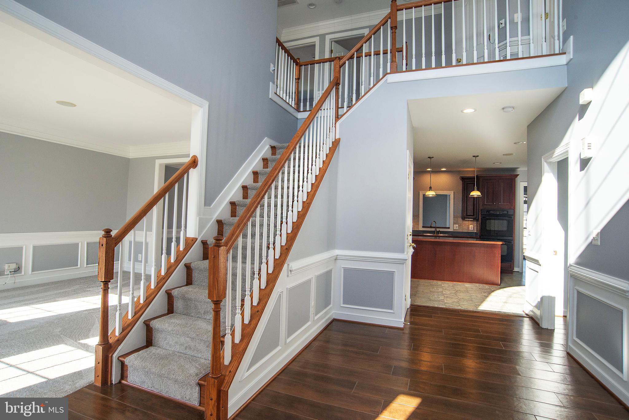 ROYAL OAKS - Residential