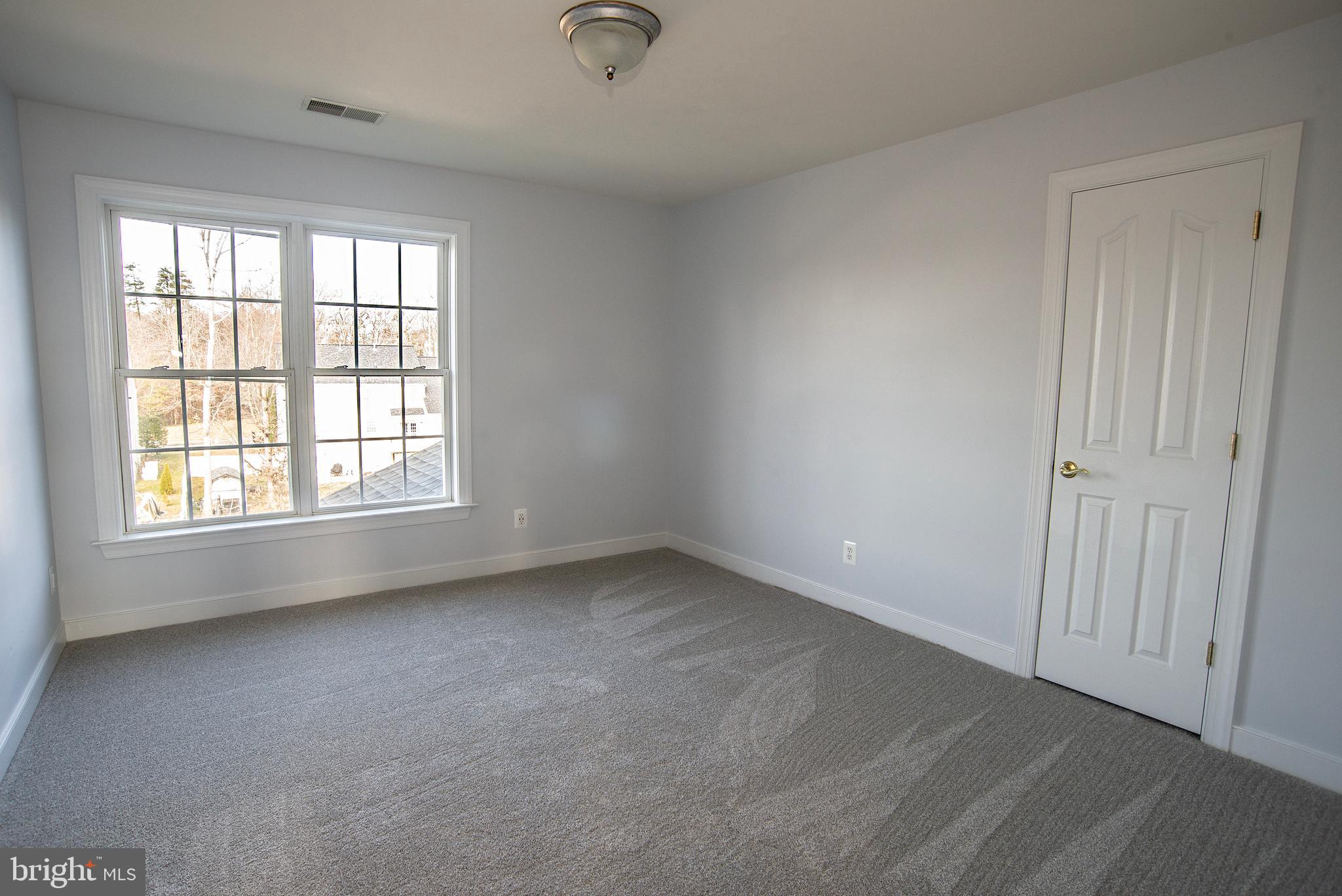 ROYAL OAKS - Residential