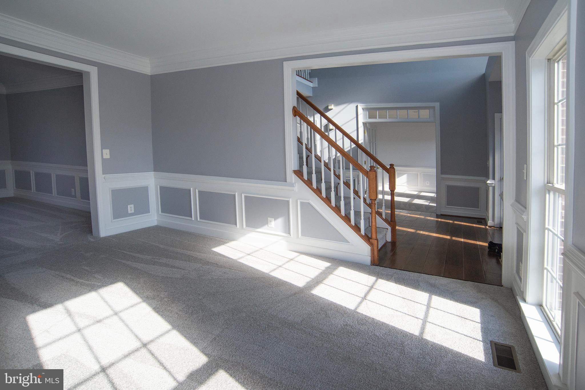 ROYAL OAKS - Residential