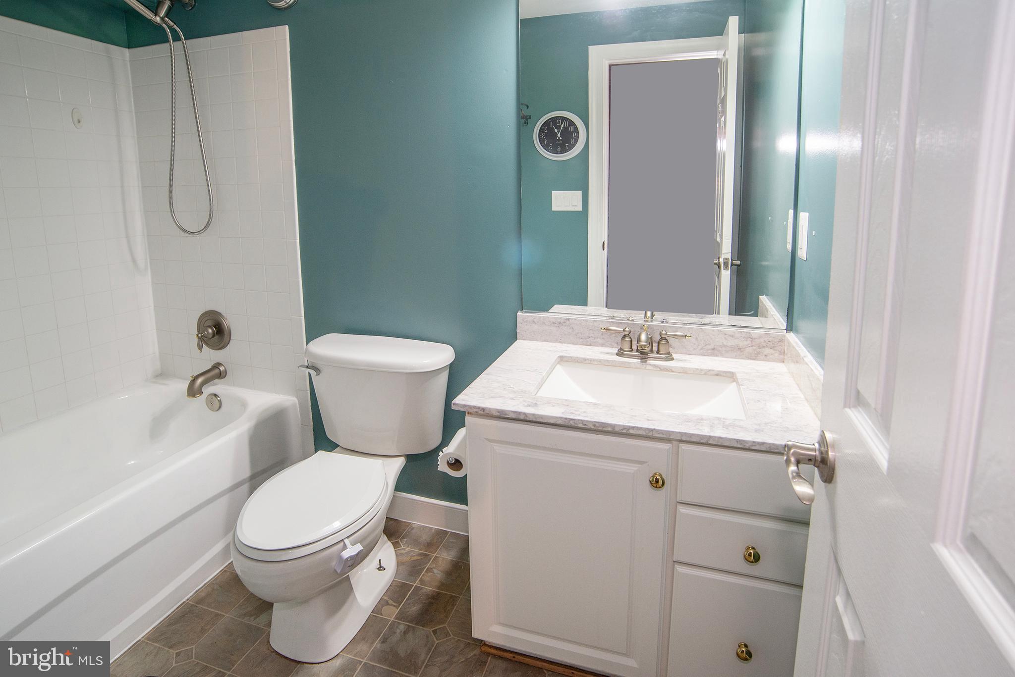 ROYAL OAKS - Residential