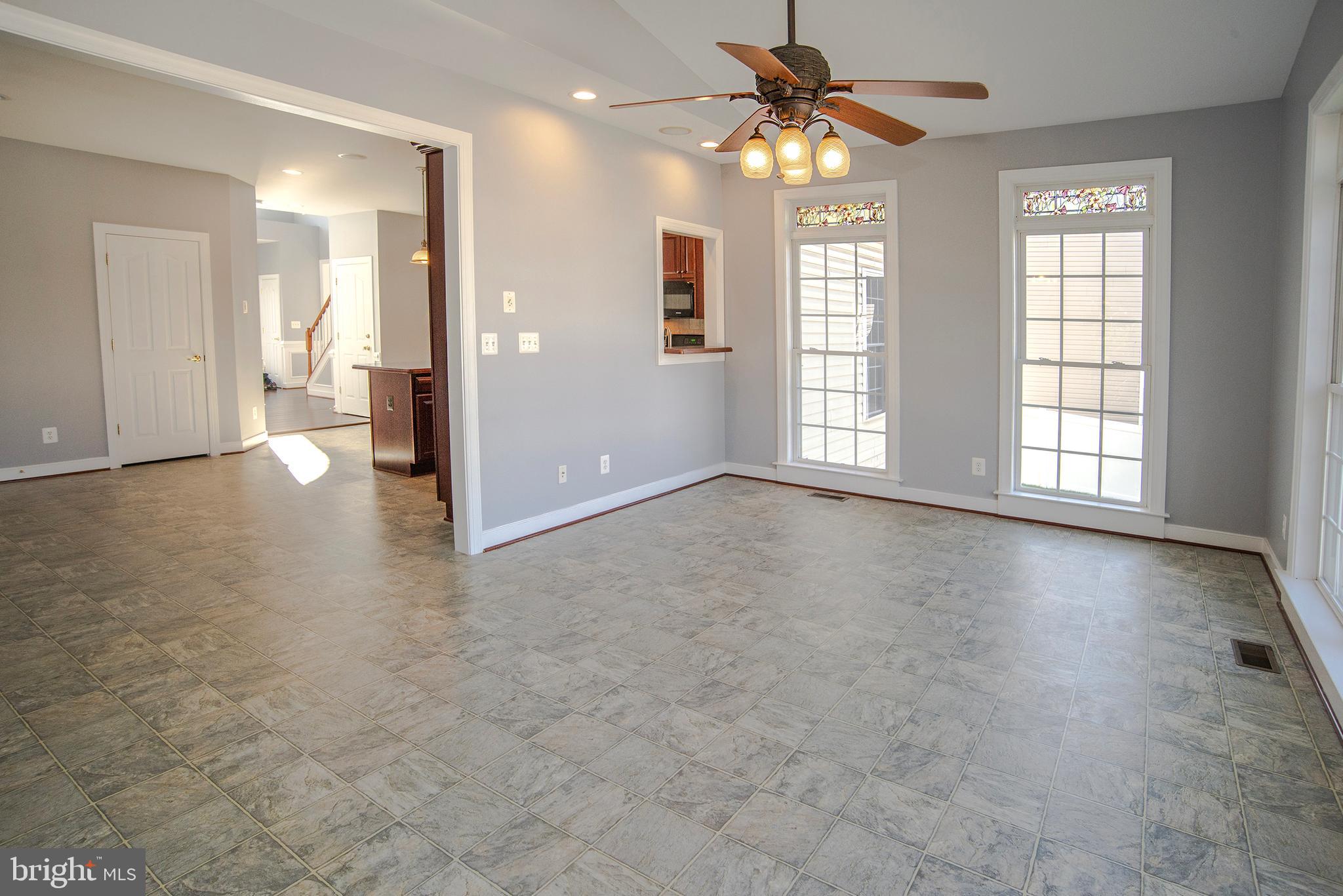 ROYAL OAKS - Residential