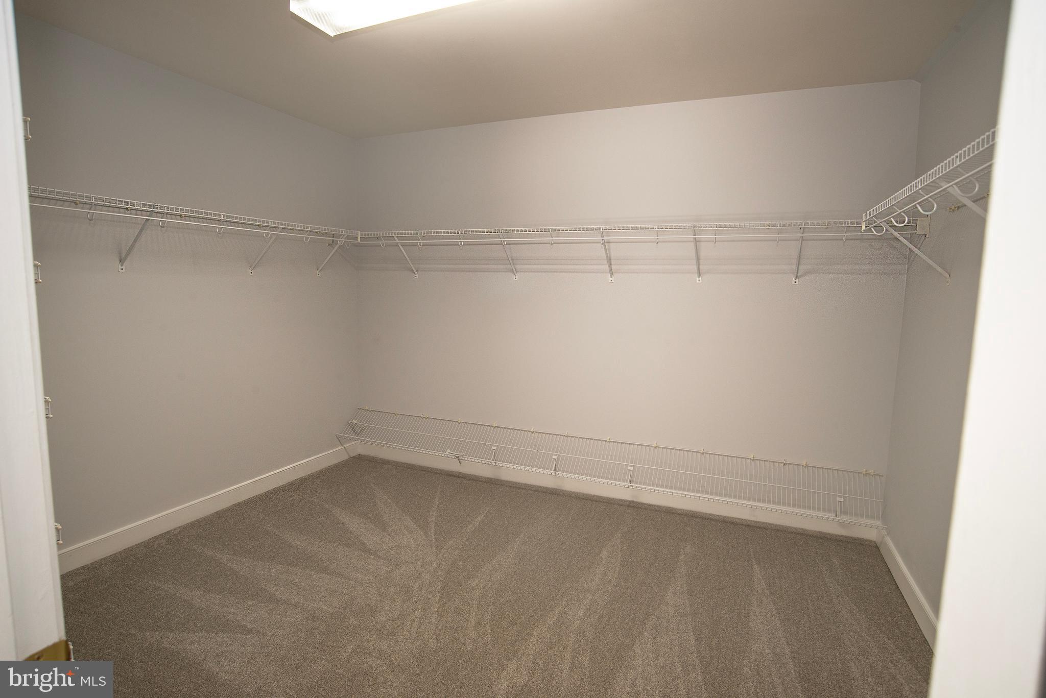 ROYAL OAKS - Residential