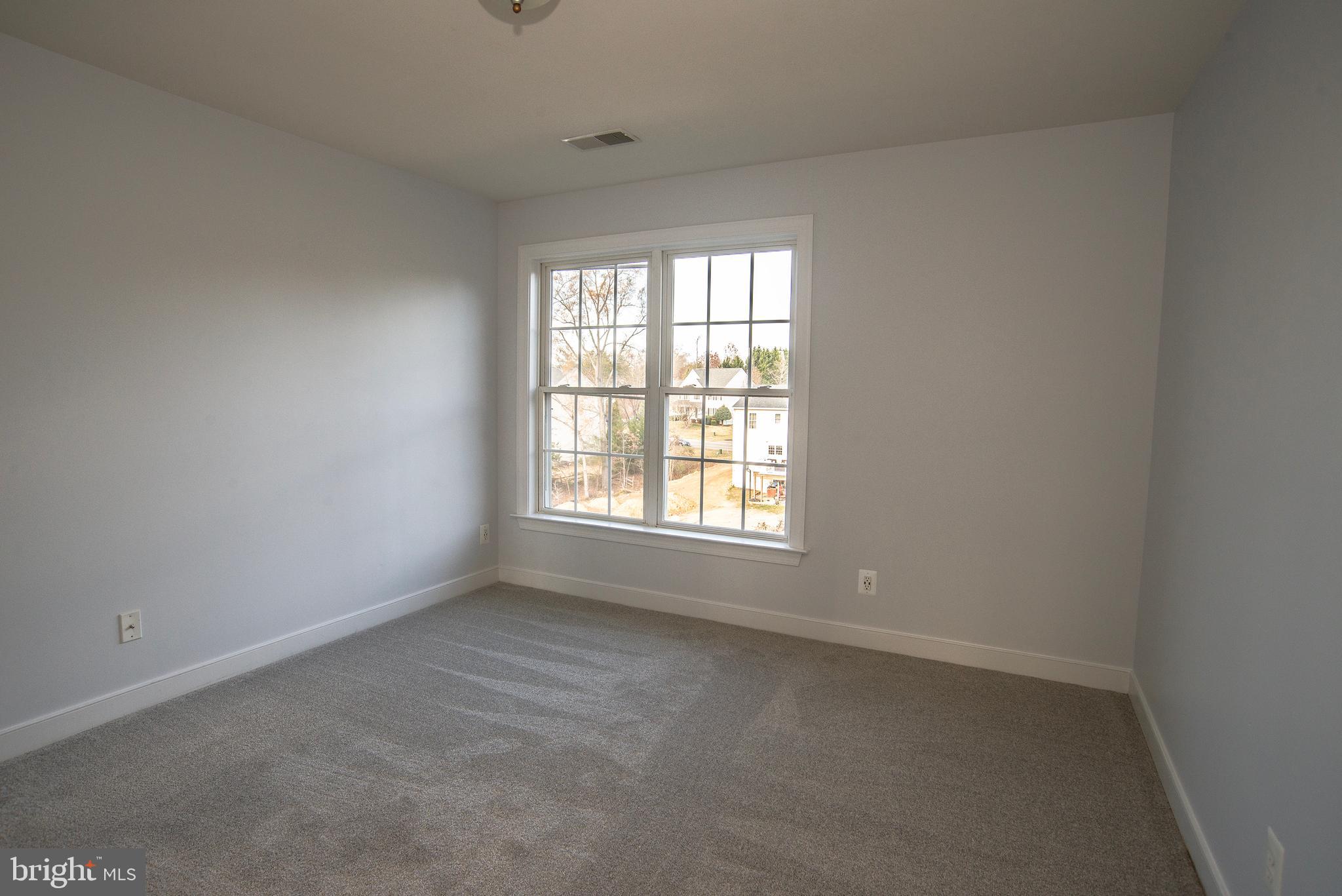 ROYAL OAKS - Residential