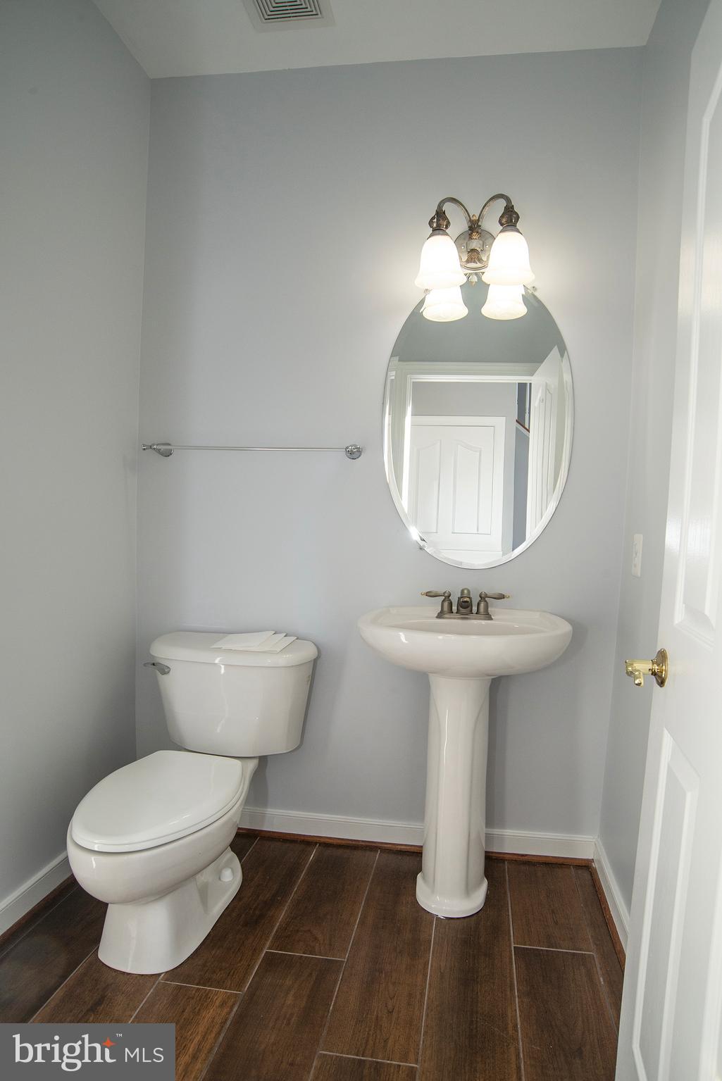 ROYAL OAKS - Residential