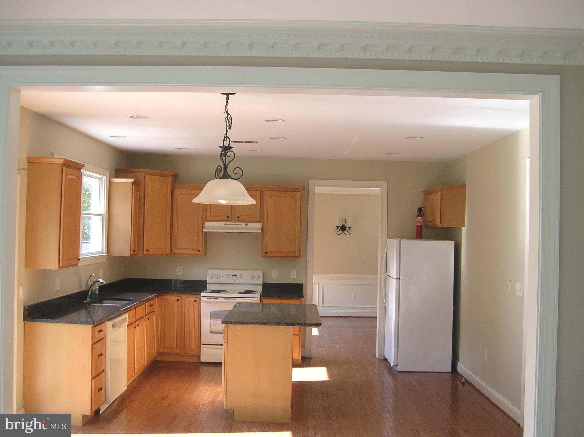 VAN LEAR - Residential Lease