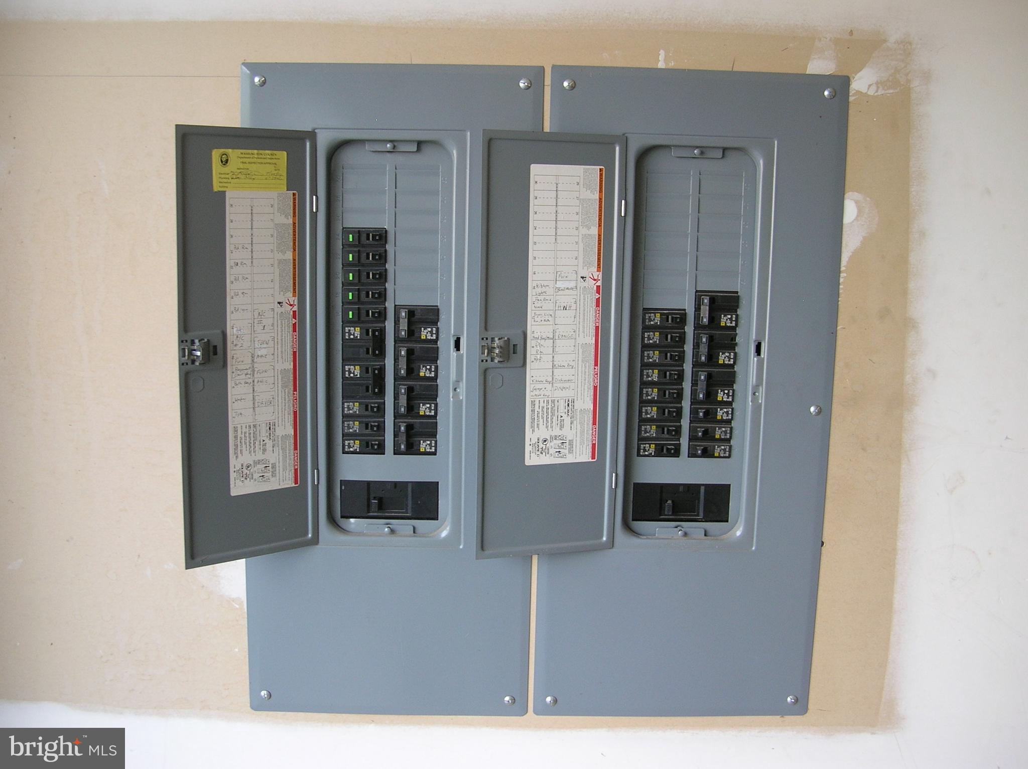 VAN LEAR - Residential Lease