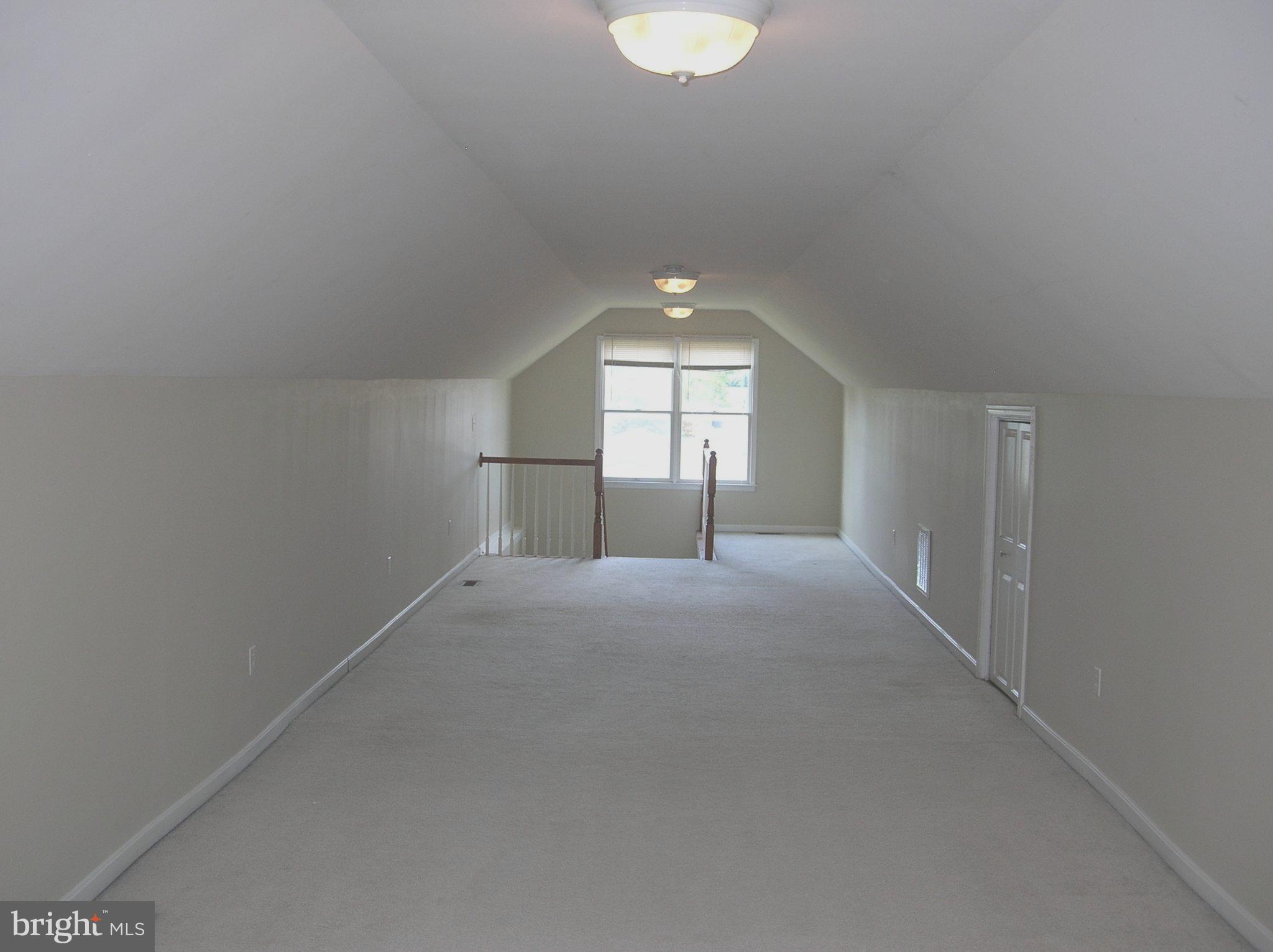 VAN LEAR - Residential Lease