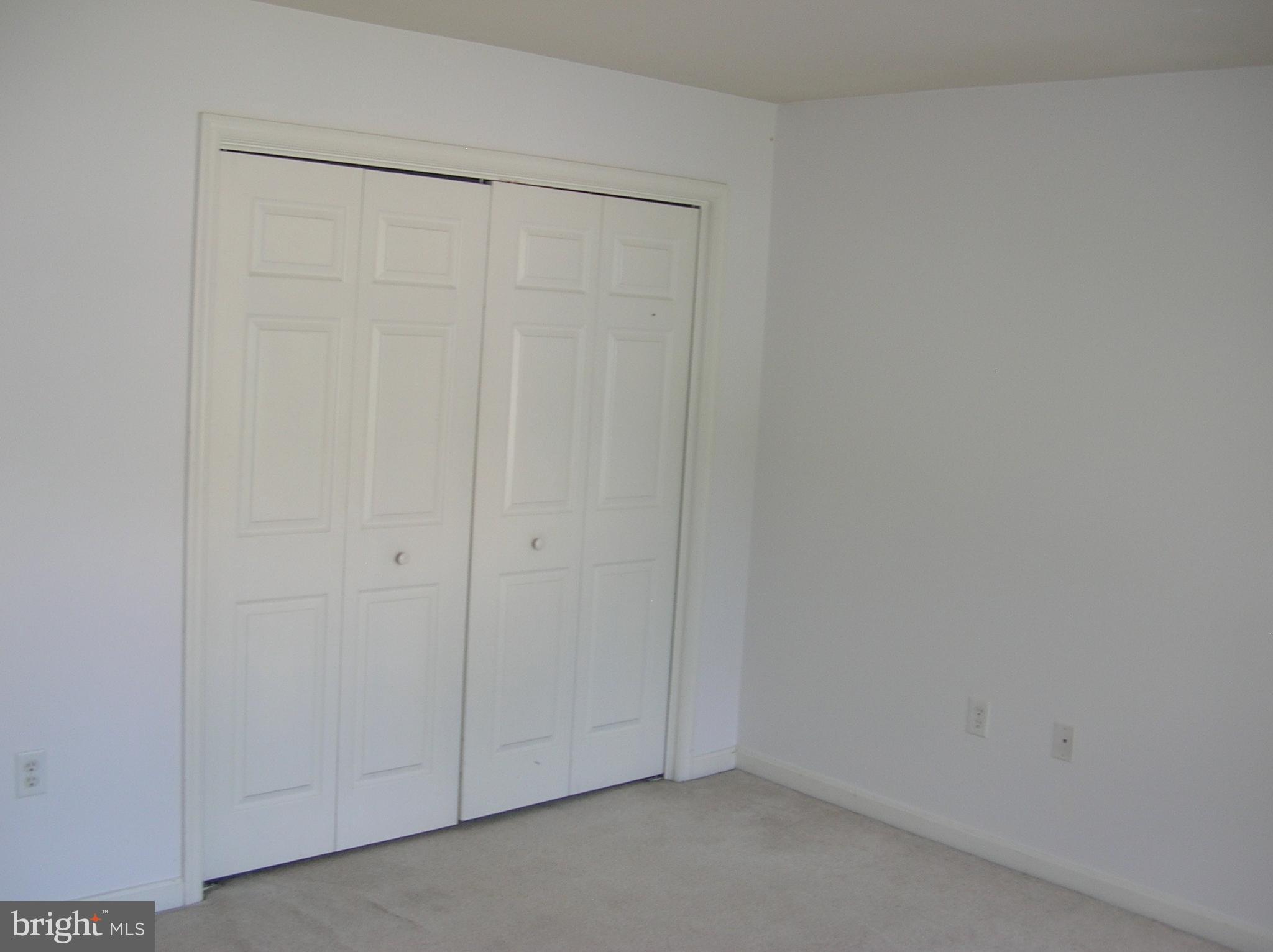 VAN LEAR - Residential Lease