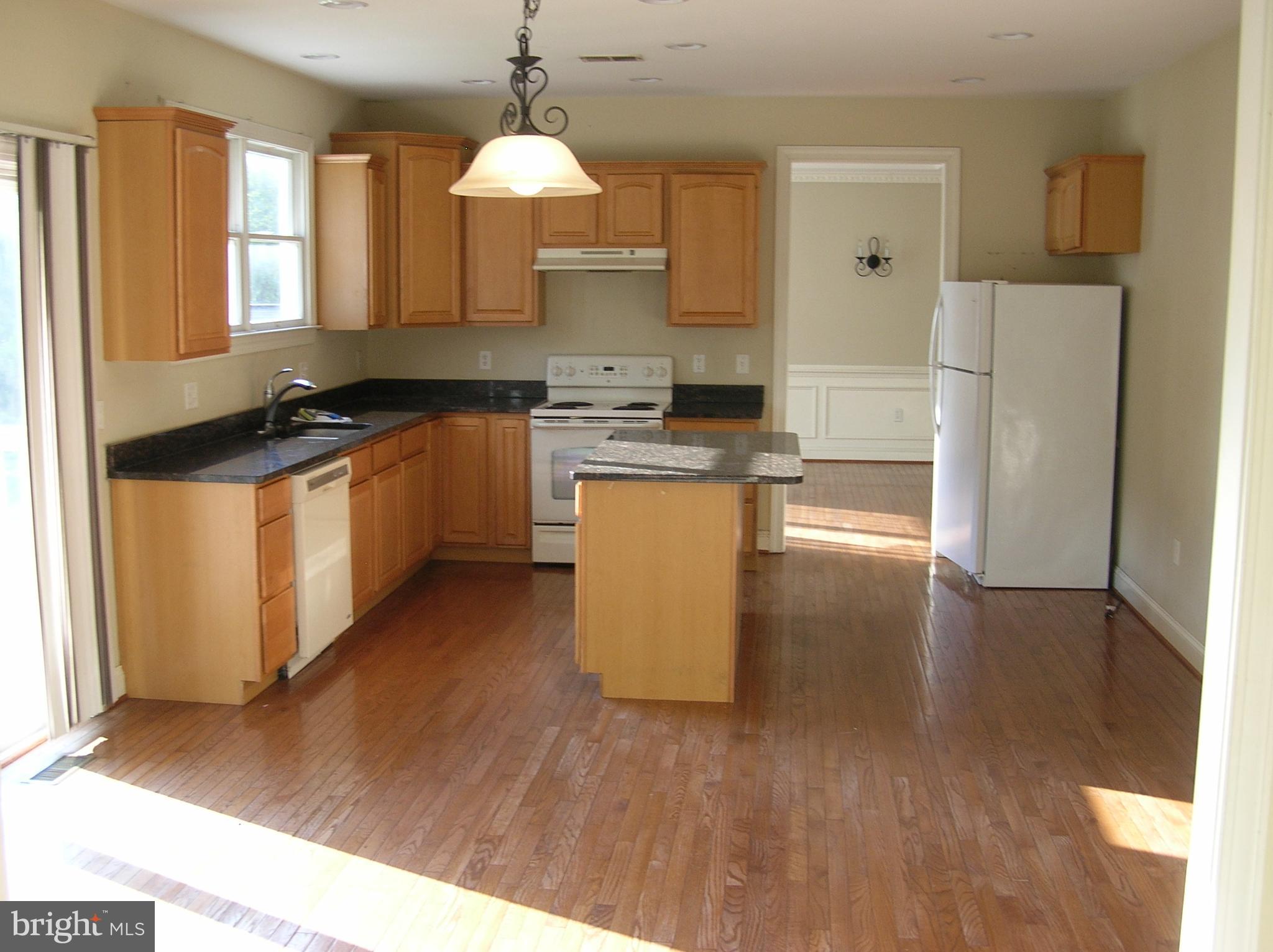 VAN LEAR - Residential Lease