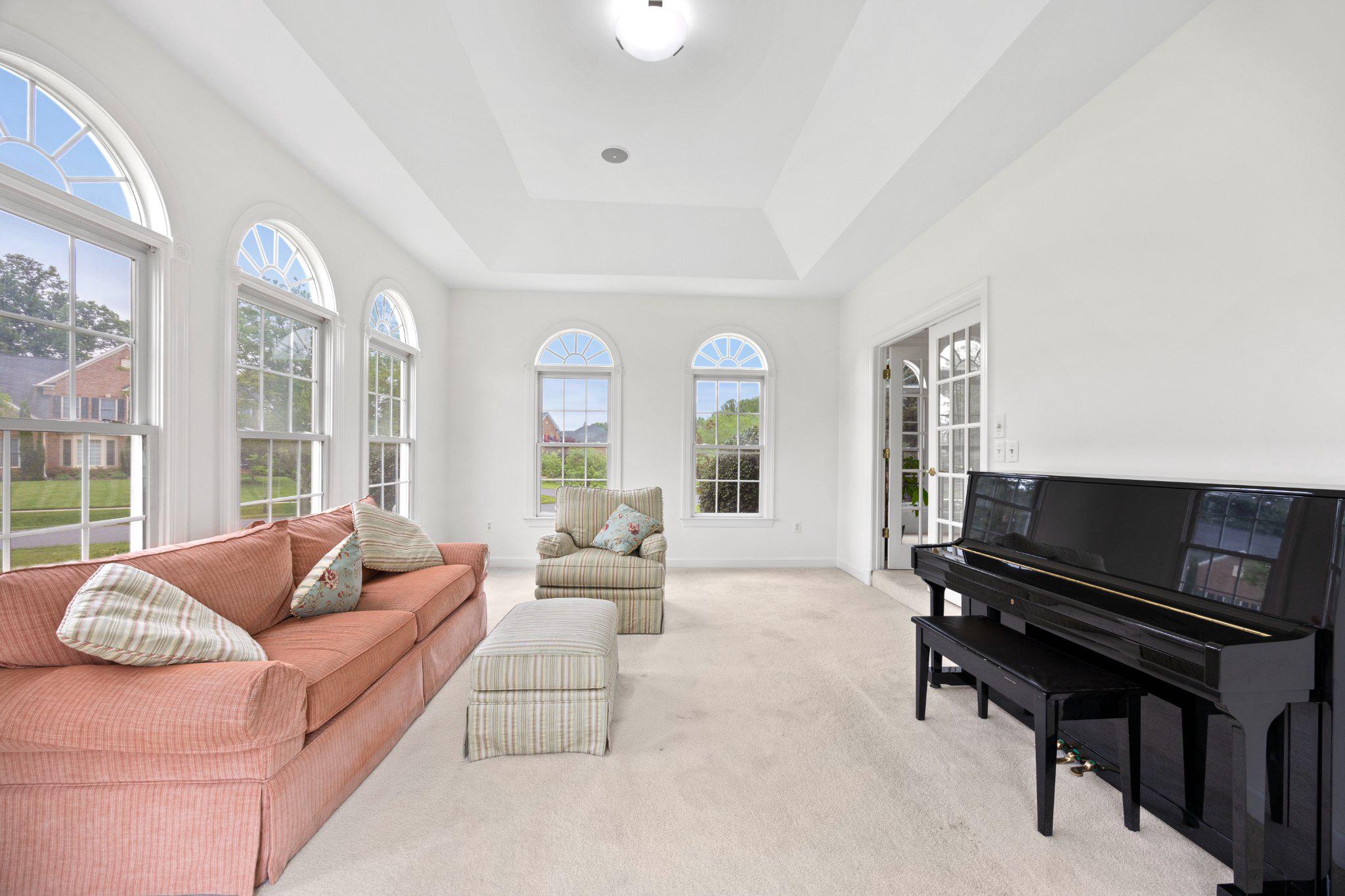 HAMPSHIRE GREENS - Residential