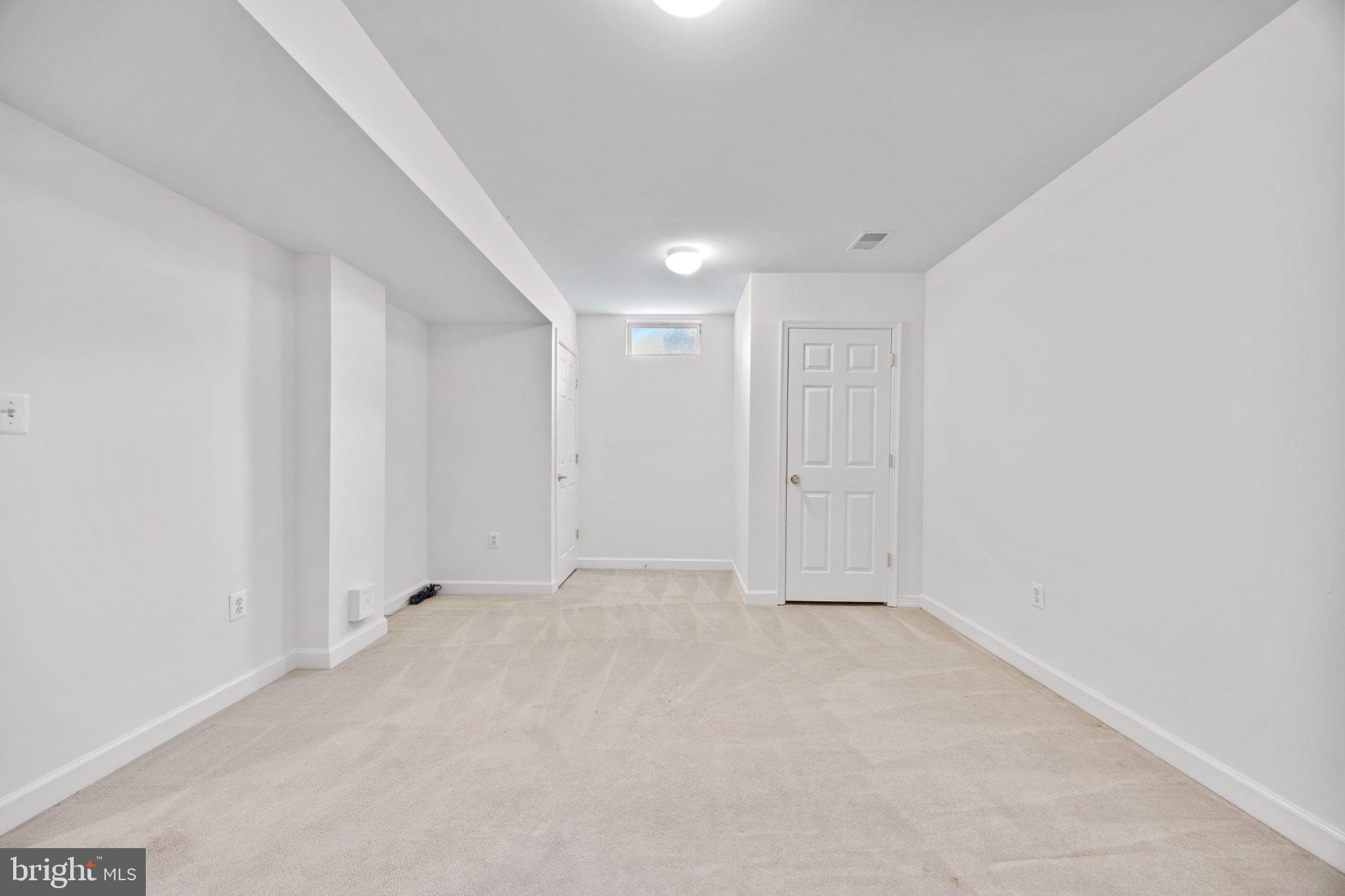 HAMPSHIRE GREENS - Residential