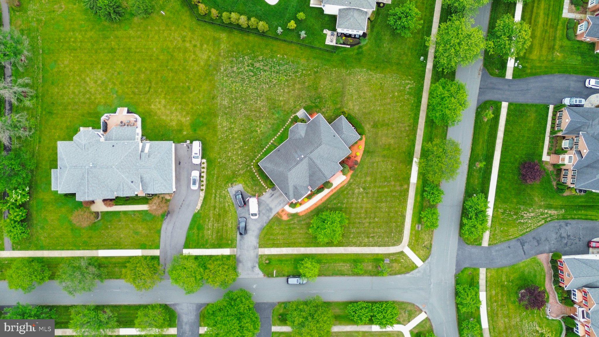 HAMPSHIRE GREENS - Residential