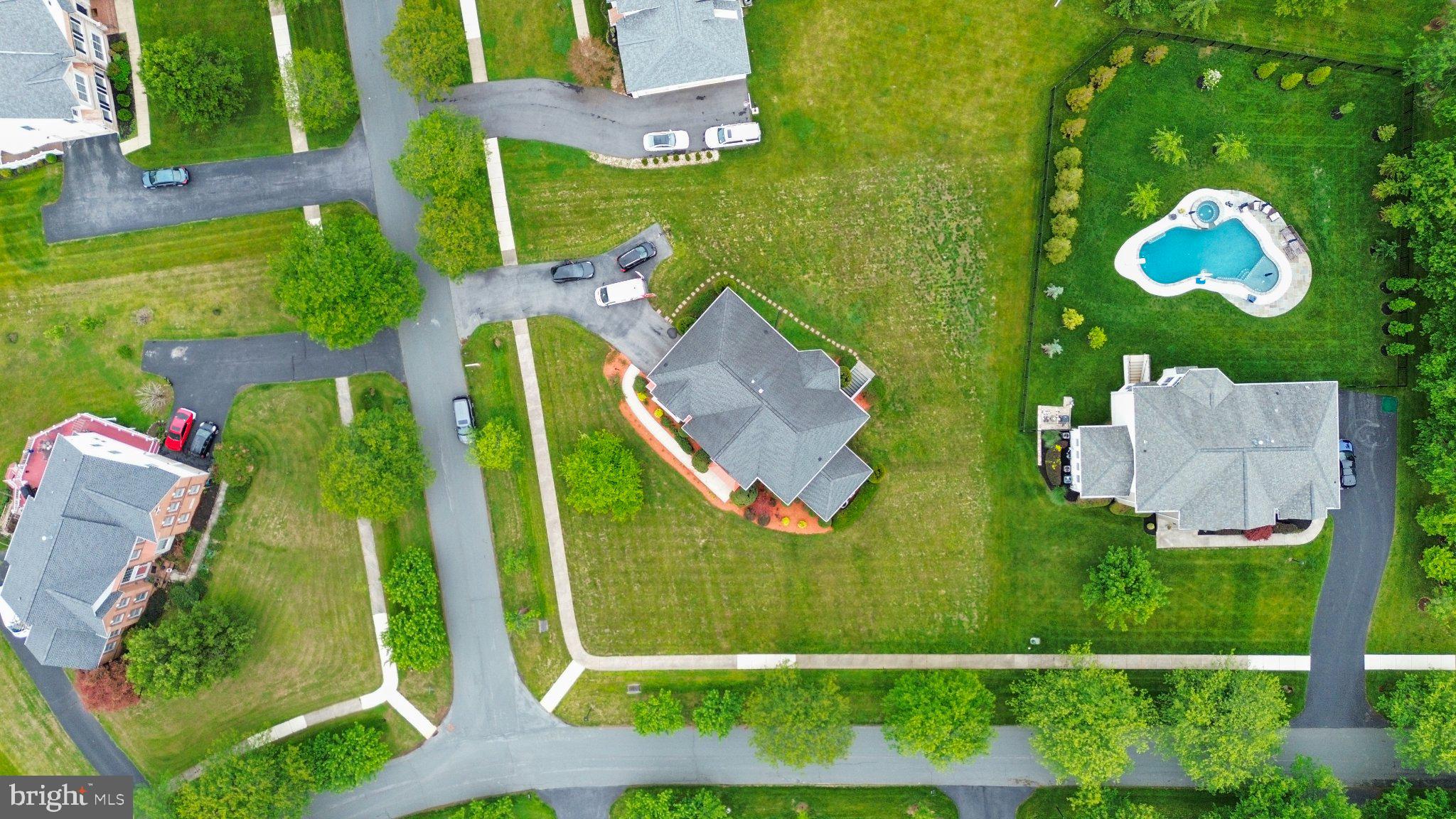 HAMPSHIRE GREENS - Residential