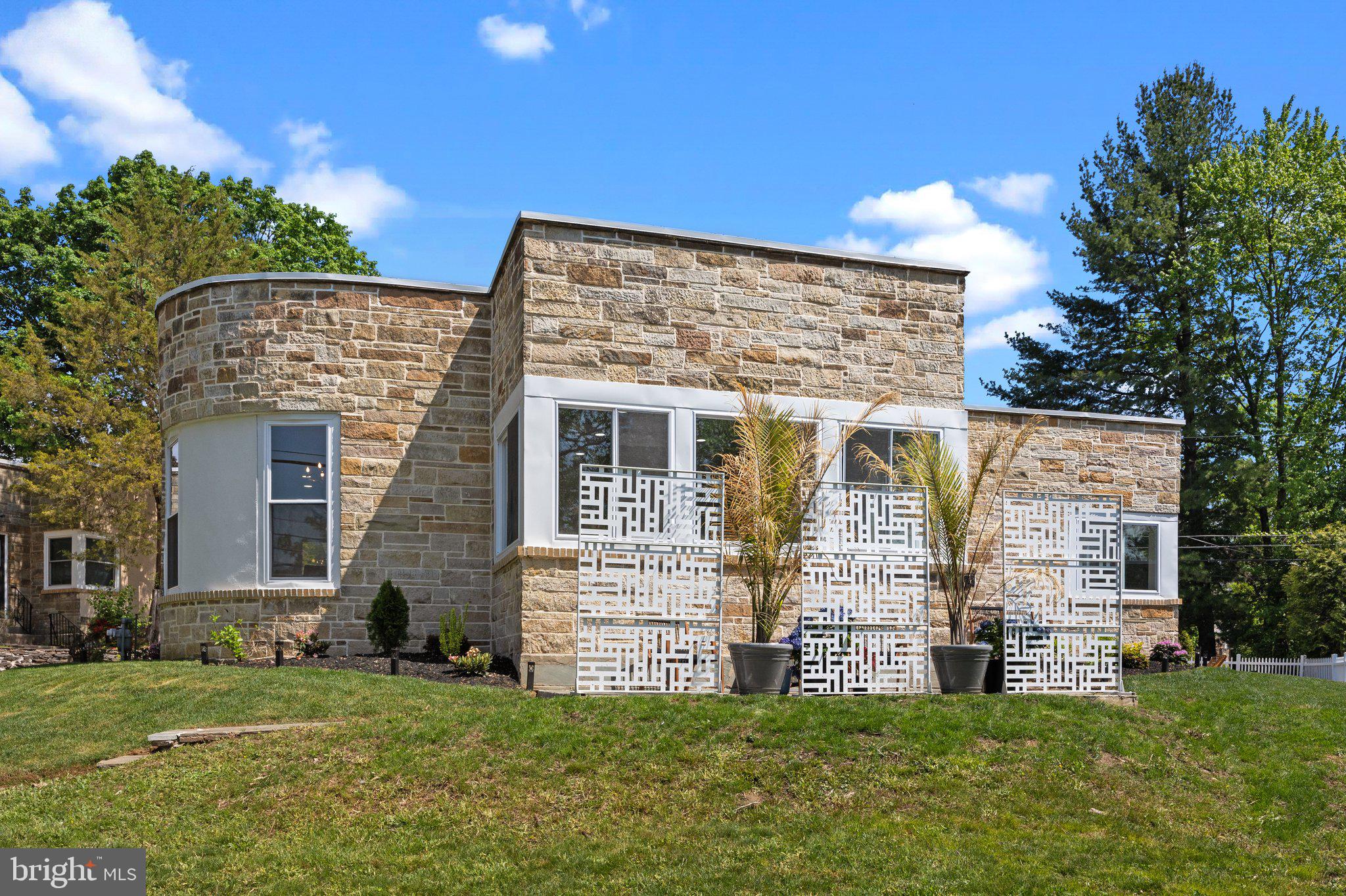 PENN WYNNE - Residential