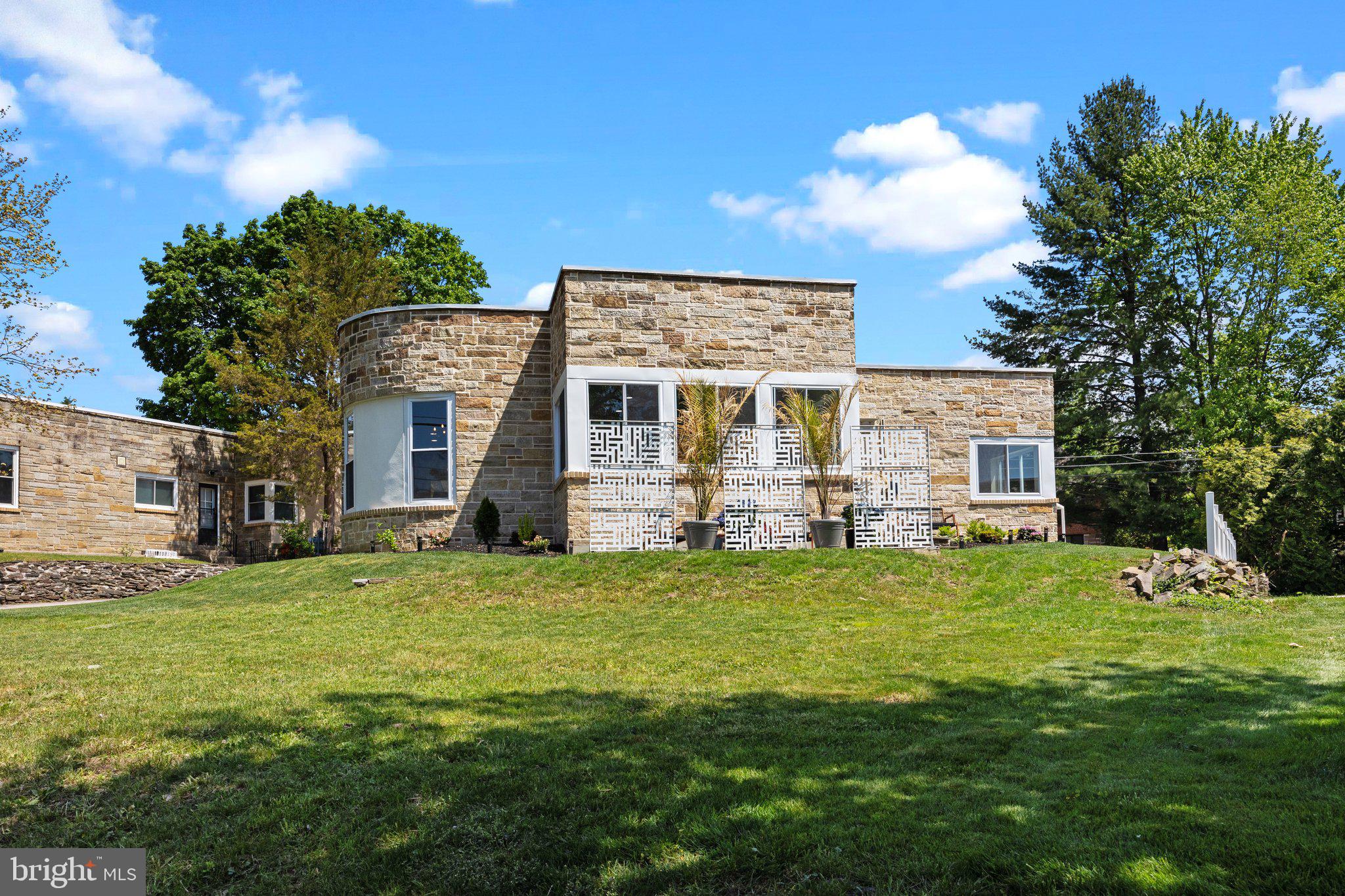 PENN WYNNE - Residential