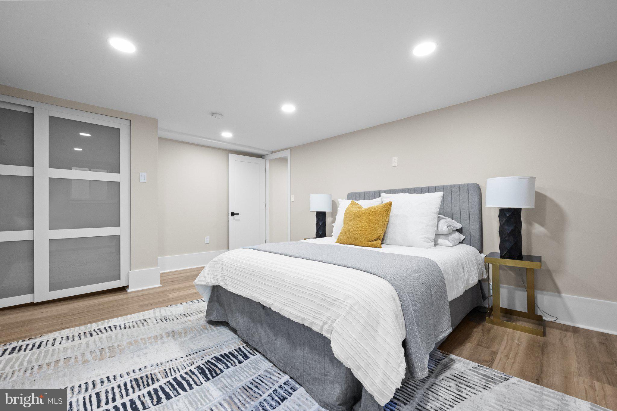 PENN WYNNE - Residential